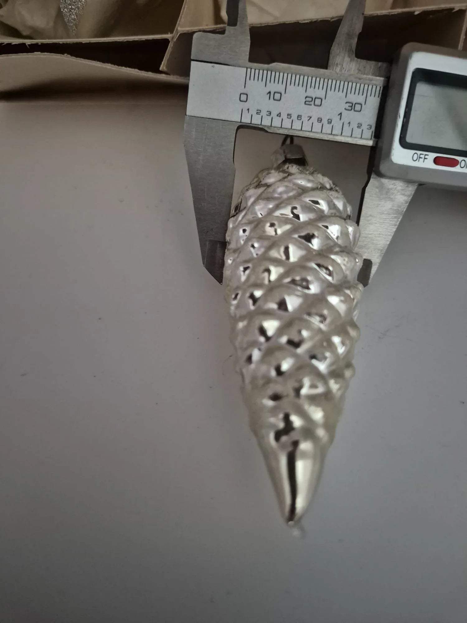 Christbaumschmuck – Glocken und Zapfen Silber