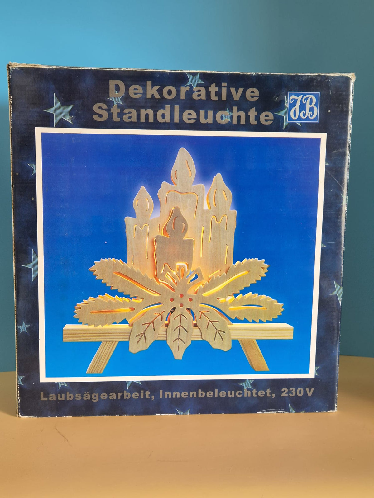 Elektrische Weihnachts-Standleuchte aus Holz – Kerzenmotiv mit Tannenzweigen – ca. 30 cm – OVP JB