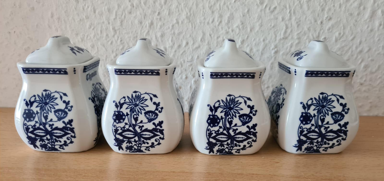 Porzellan Zwiebelmuster Vorratsbehälter Mandarin Gewürze Thymian, Nelken, Paprika und Zimt