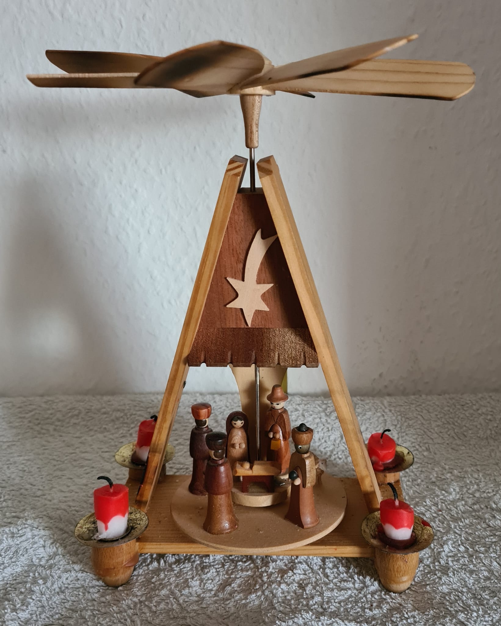 Zeidler Weihnachtspyramide aus dem Erzgebirge Dregeno