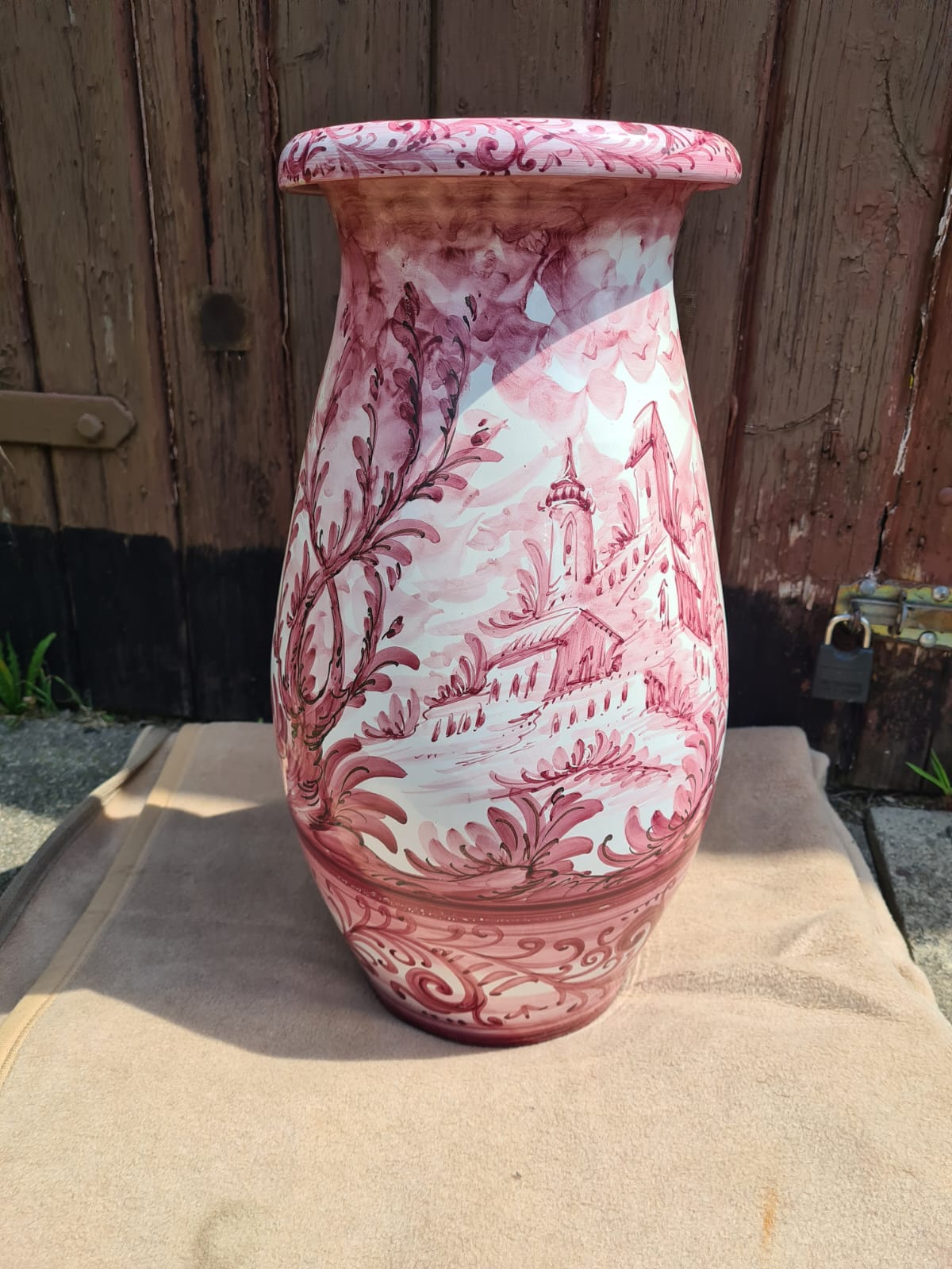 Keramik Vase Giuseppe Mazzotti Albisola 1903 in rot, weiß