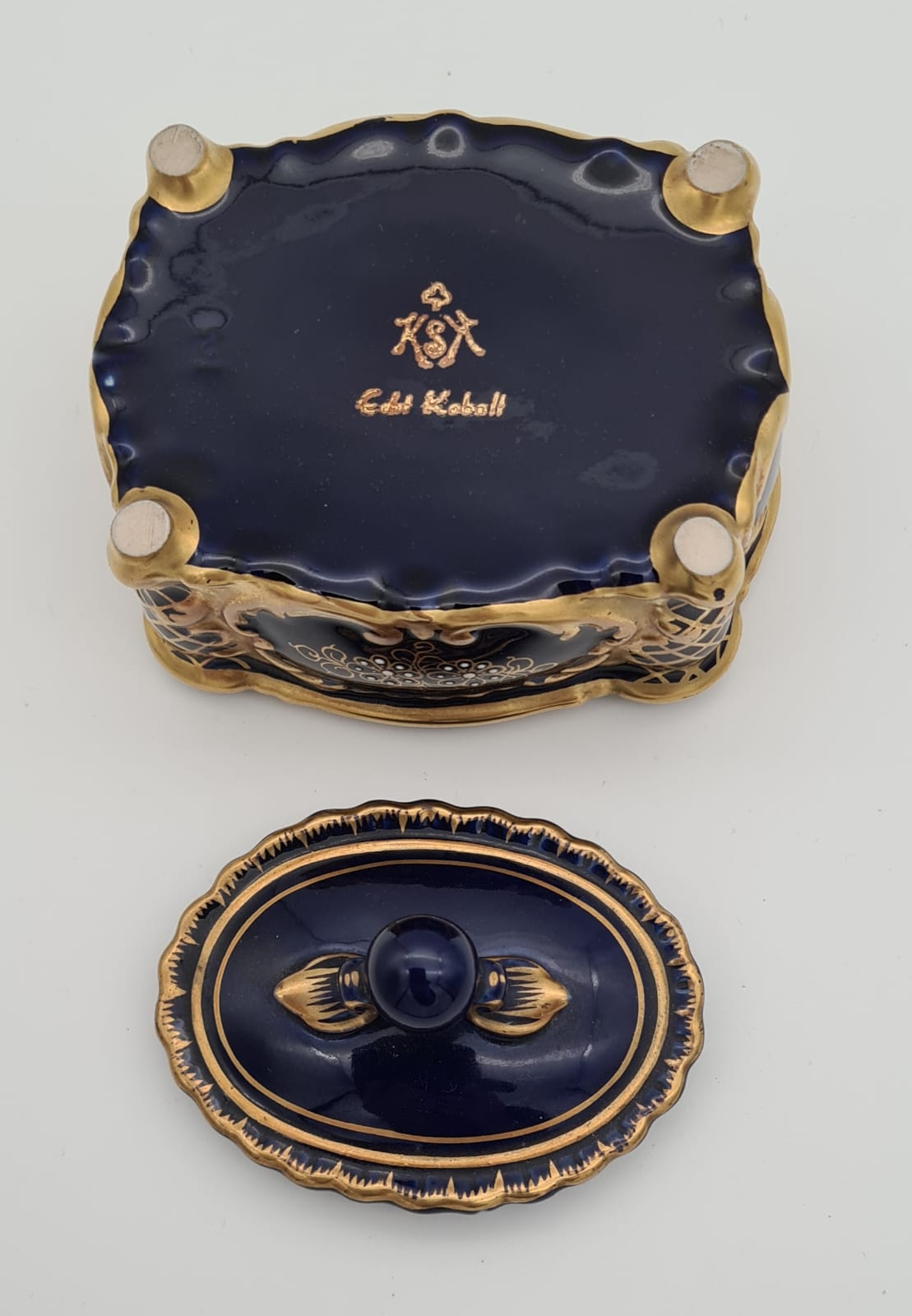Porzellan Deckeldose, Bonboniere von Rudolf Kämmerer, Dose echt Kobalt vergoldet