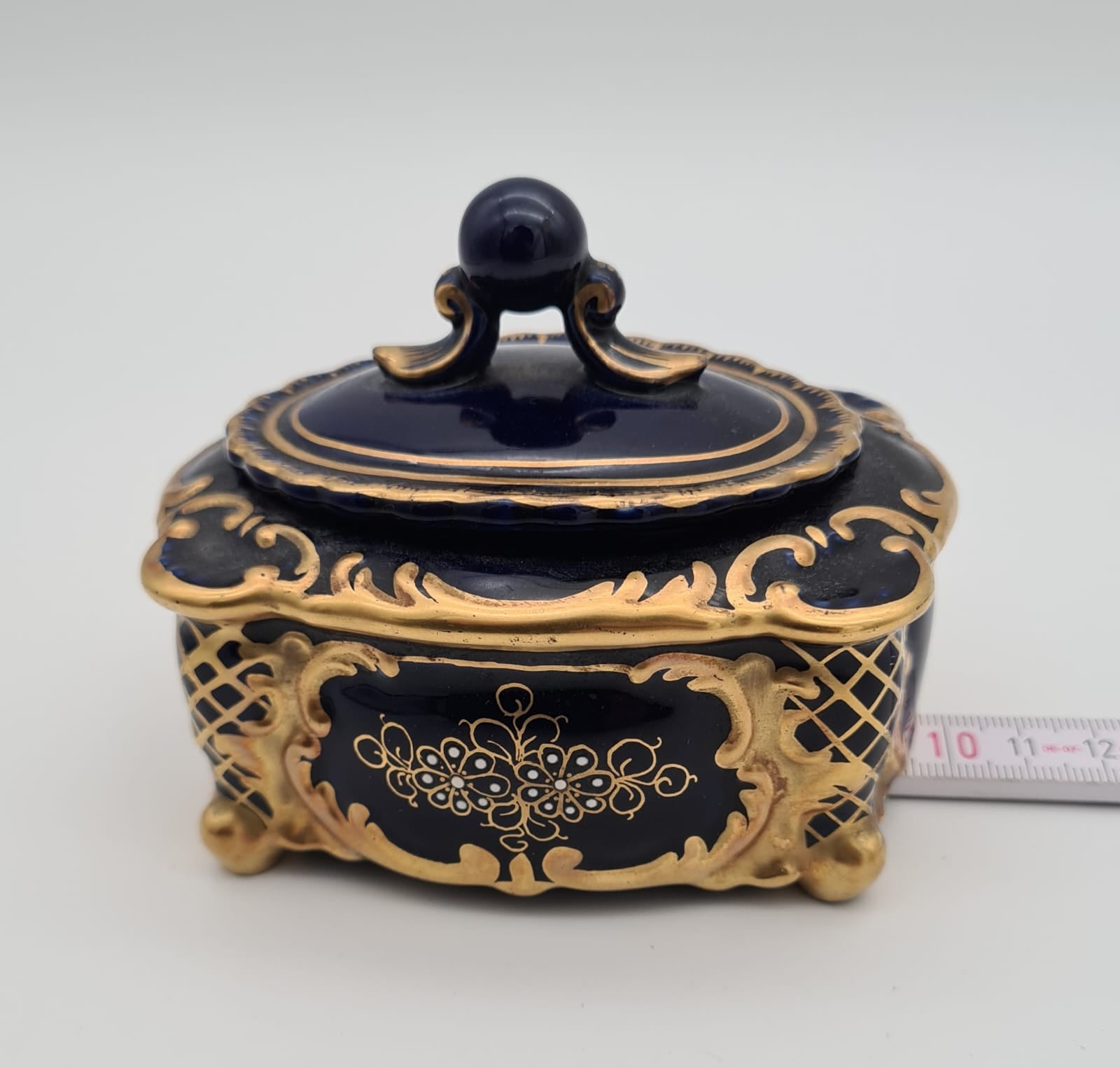 Porzellan Deckeldose, Bonboniere von Rudolf Kämmerer, Dose echt Kobalt vergoldet
