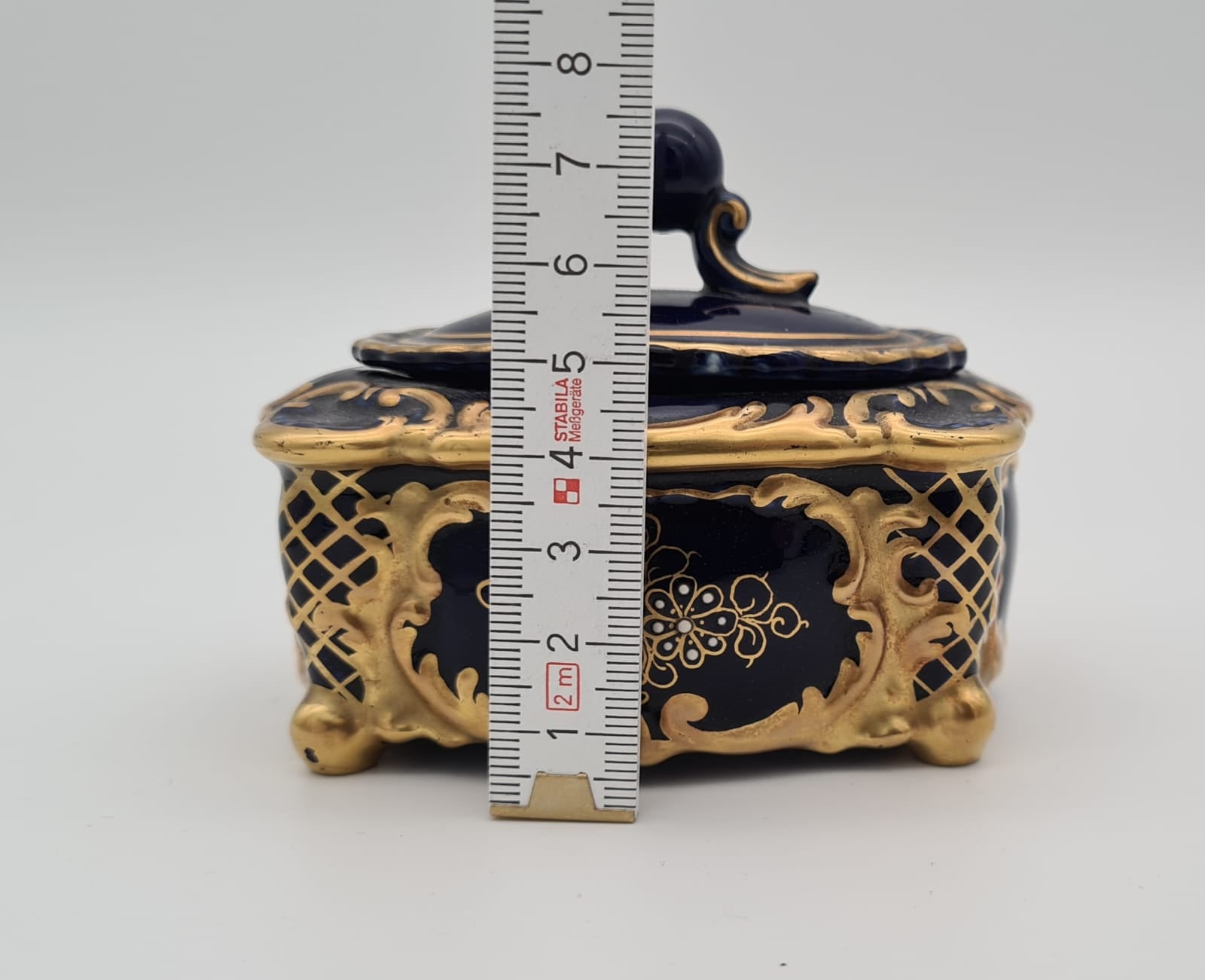 Porzellan Deckeldose, Bonboniere von Rudolf Kämmerer, Dose echt Kobalt vergoldet
