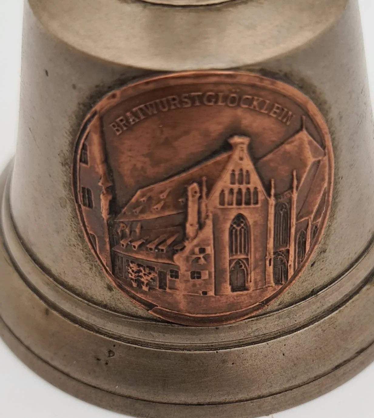 Nürnberger Bratwurstglöcklein, Glocke aus Messing