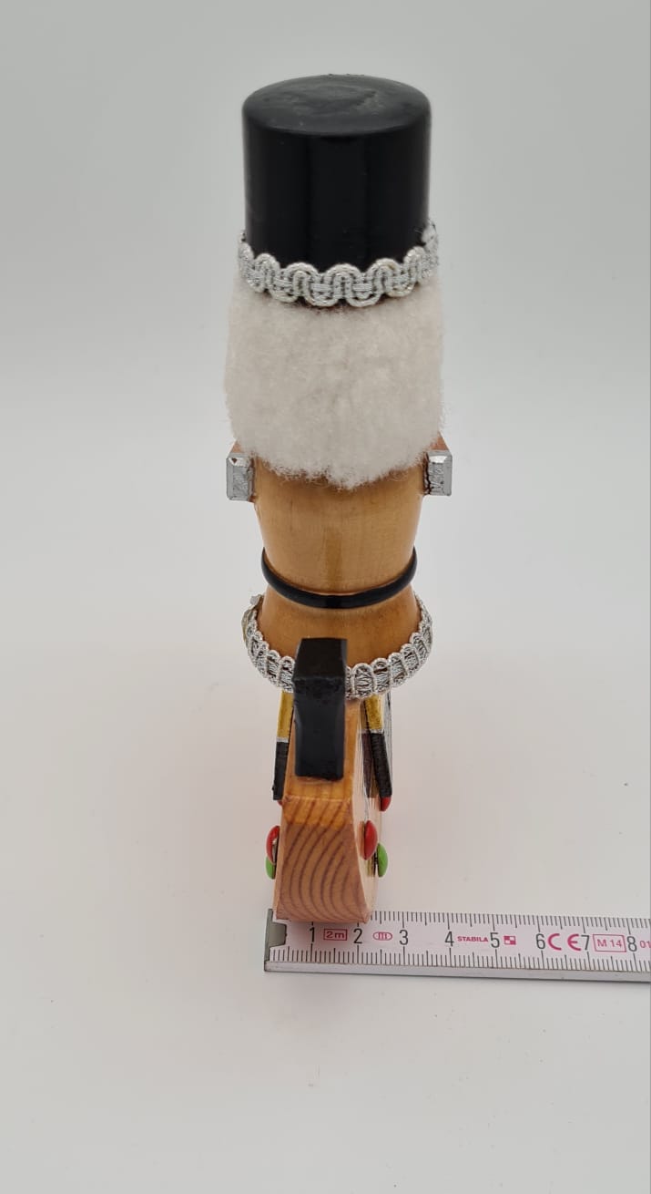 Altes Reiterlein auf Schaukelpferd aus Holz, Weihnachtsdekoration