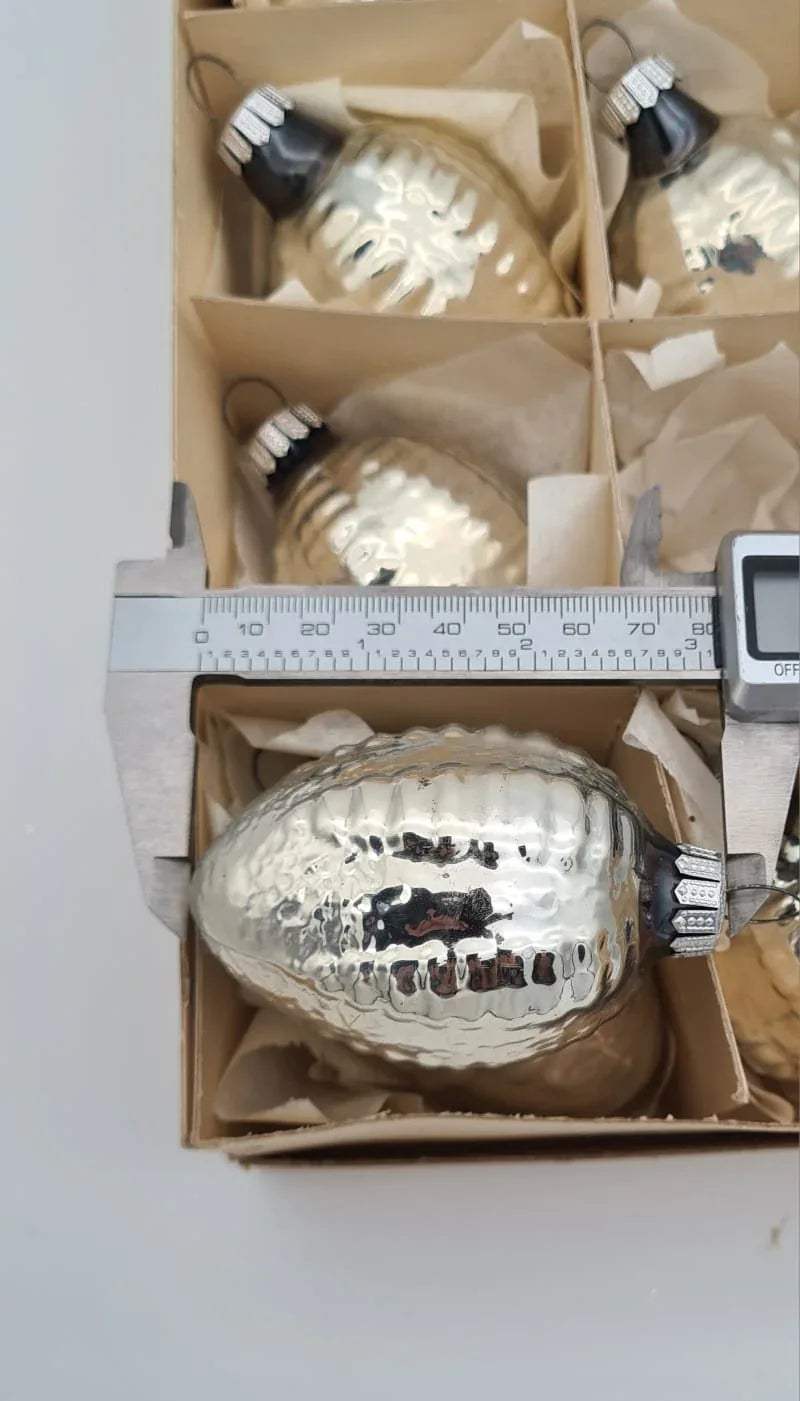 Alter Christbaumschmuck Zapfen Silber, Weihnachten