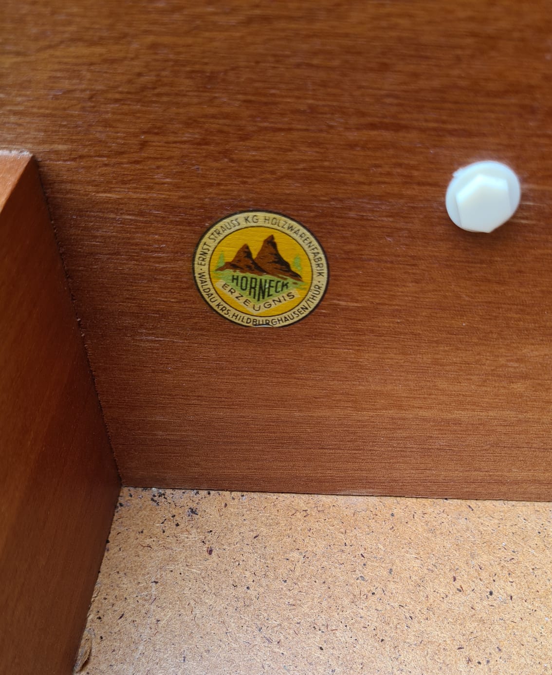 DDR Nähschränkchen Ernst Strauss KG Thüringen, Nähkästchen