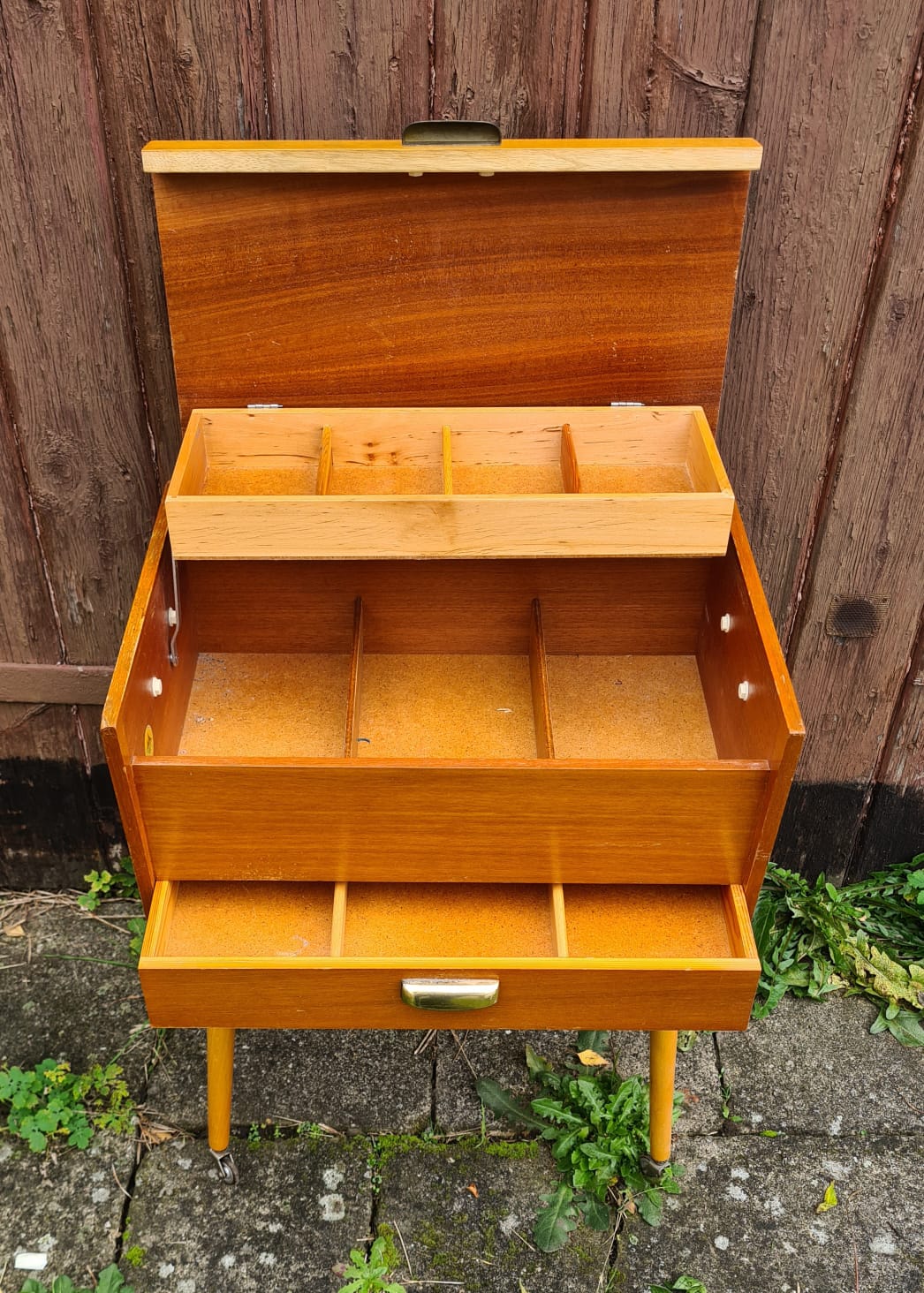 DDR Nähschränkchen Ernst Strauss KG Thüringen, Nähkästchen