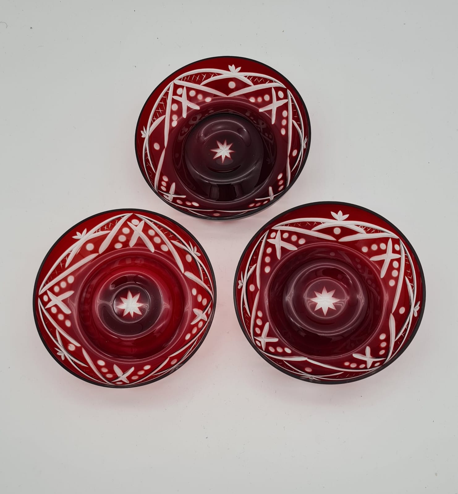 Kristallglas Tassen mit Untertassen in Rot 3er-Set, Bleikristall Teetassen