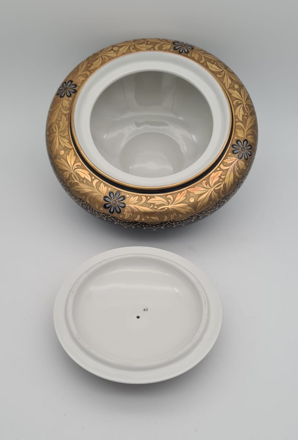 Deckeldose Weimar Porzellan echt Kobalt, Bonboniere