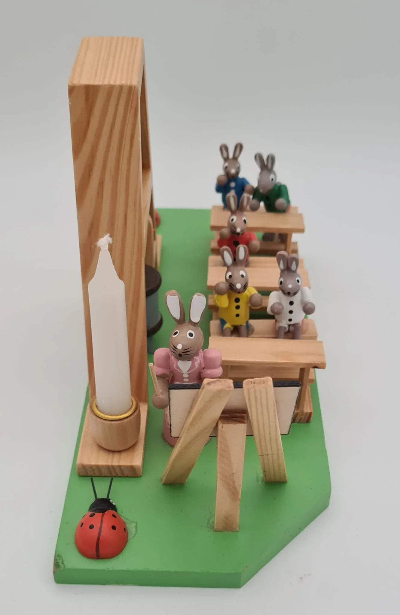 Osterhasen-Schule, Hasenschule Osterdekoration aus Holz