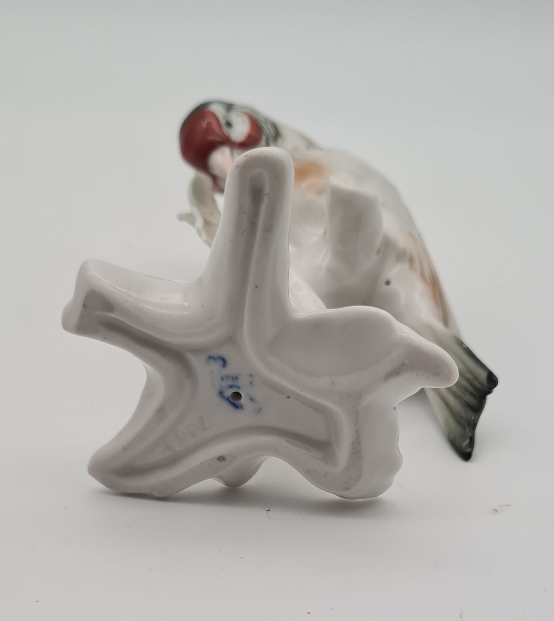 Porzellan Figur Karl Ens - Meise auf einem Ast