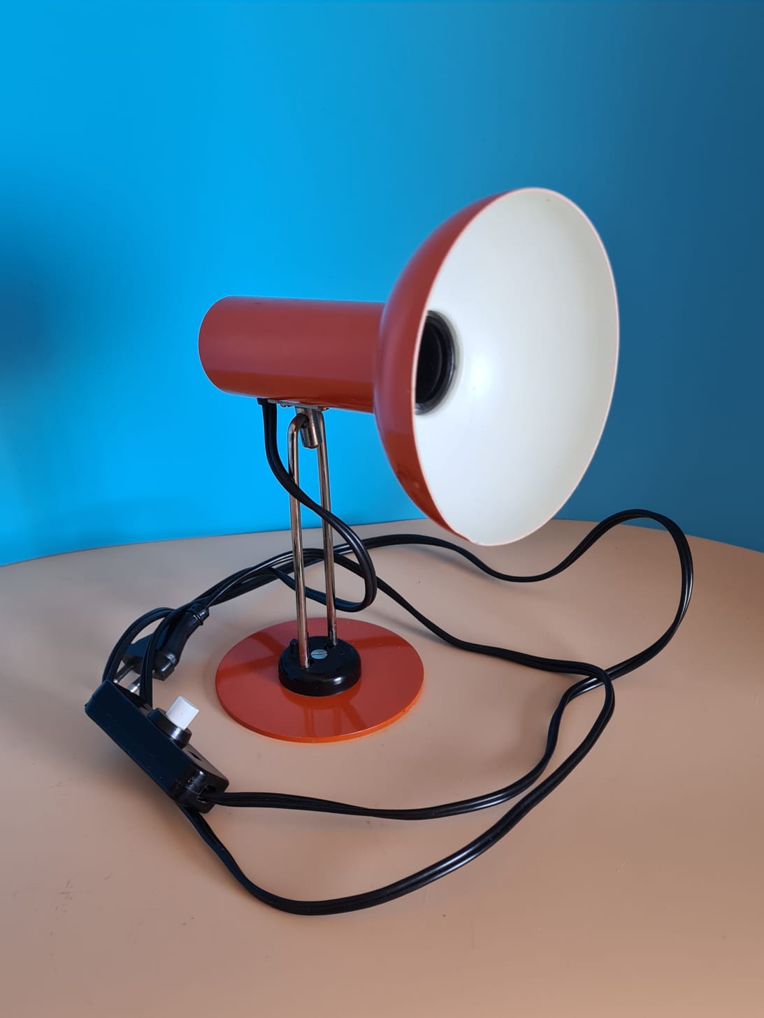 VEB NARVA DDR Leuchtenbau Arnsdorf Typ 3653, Schreibtischlampe Orange