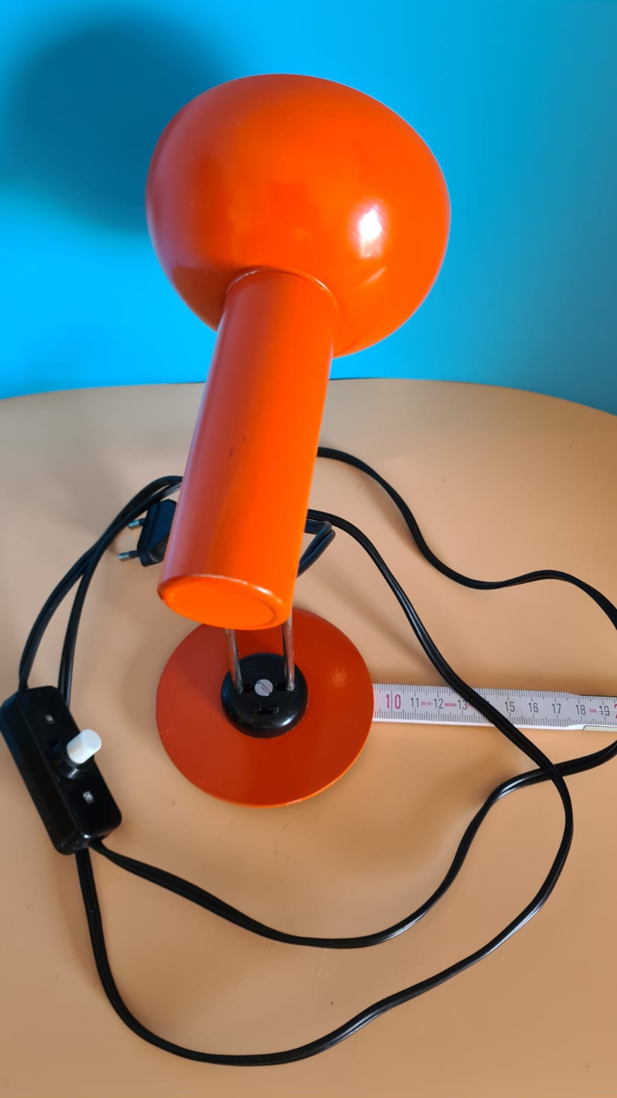 VEB NARVA DDR Leuchtenbau Arnsdorf Typ 3653, Schreibtischlampe Orange