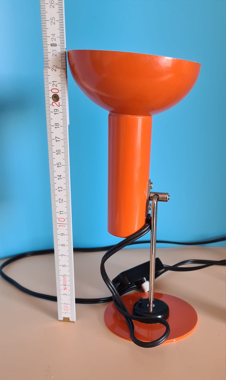 VEB NARVA DDR Leuchtenbau Arnsdorf Typ 3653, Schreibtischlampe Orange