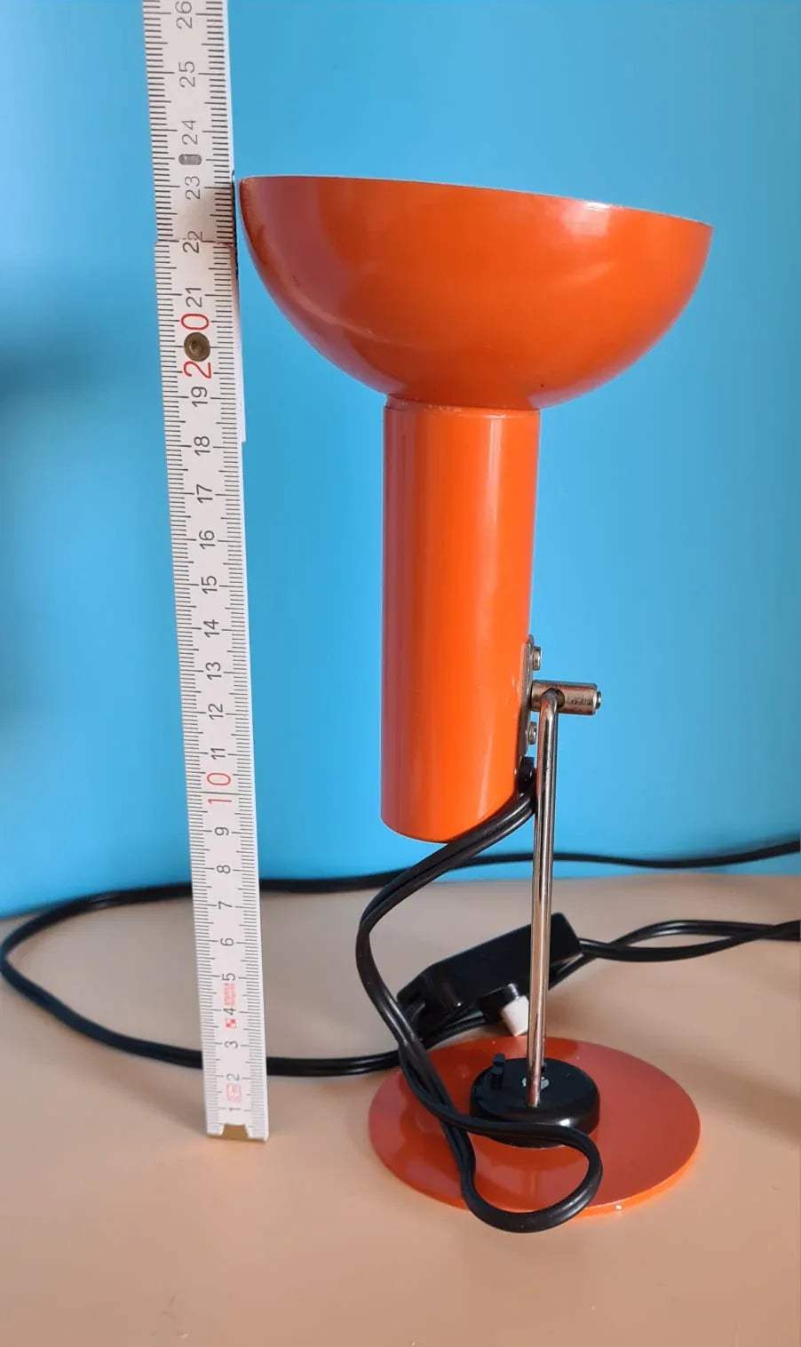 VEB NARVA DDR Leuchtenbau Arnsdorf Typ 3653, Schreibtischlampe Orange