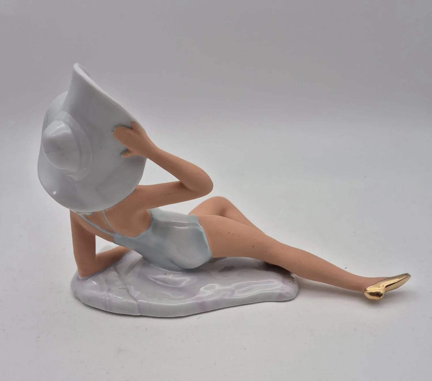Porzellanfigur Frau im Badeanzug mit Hut Wagner & Apel