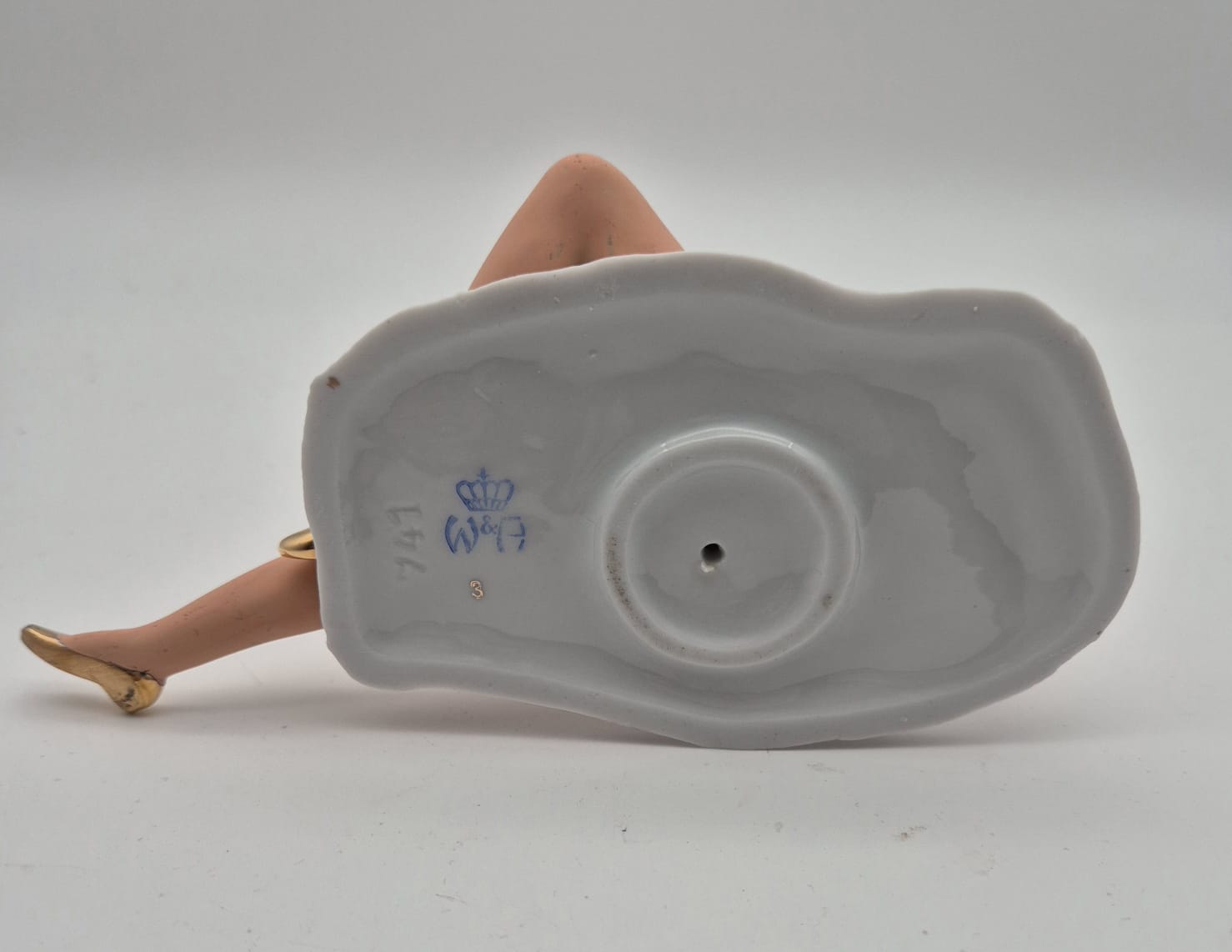 Porzellanfigur Frau im Badeanzug mit Hut Wagner & Apel