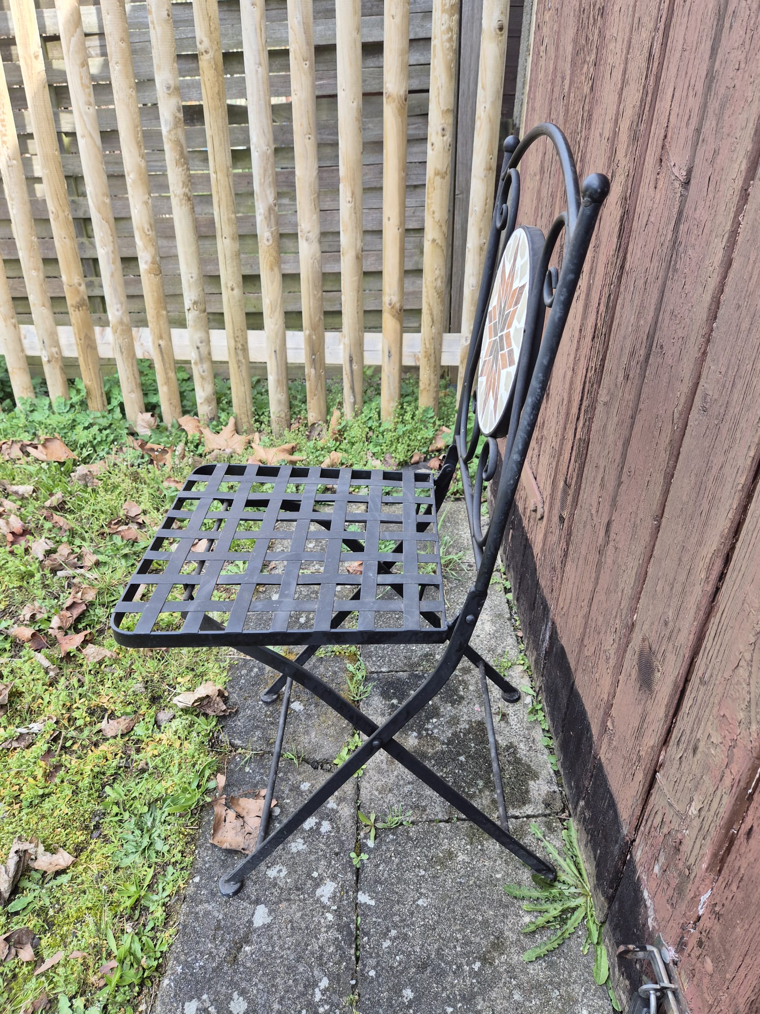 Klappstuhl Gardamo, Gartenstuhl mit Stahlgestell und Mosaik