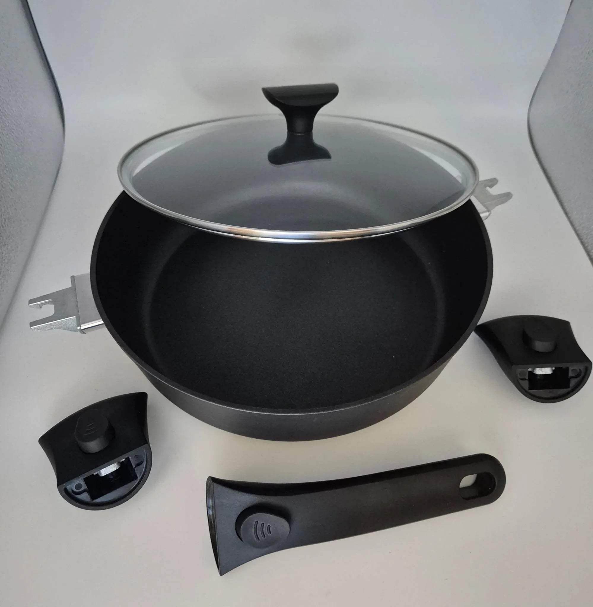 KRÜGER ALUGUSS-SERVIERPFANNE MIT GLASDECKEL – Ø 28 CM