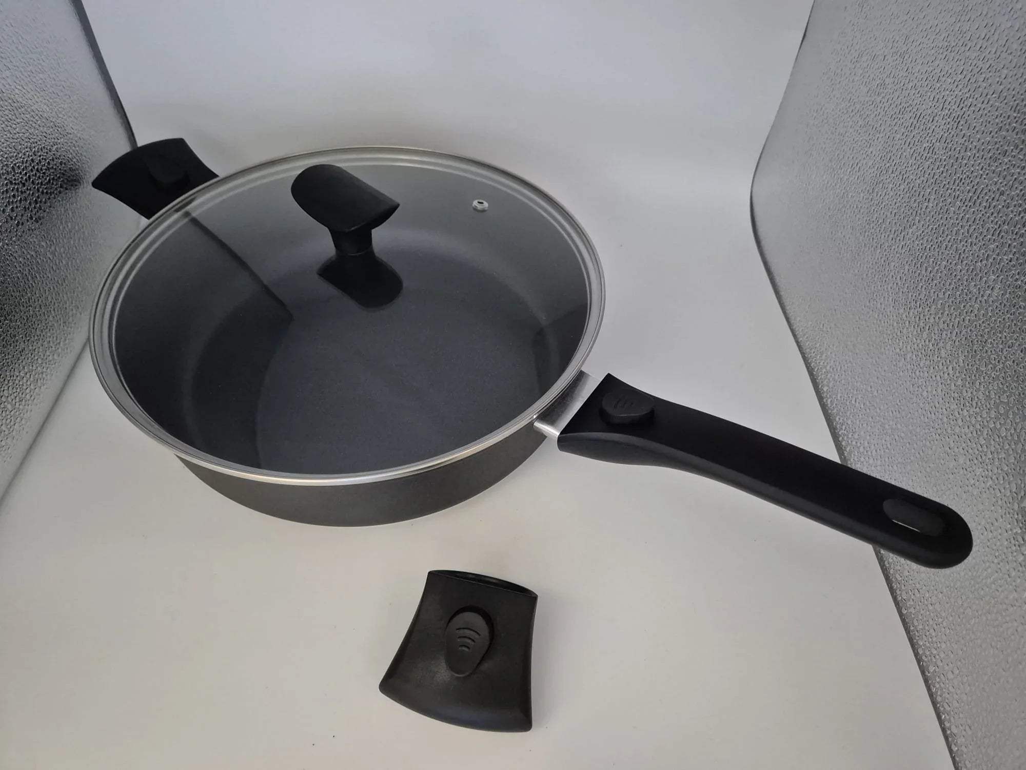 KRÜGER ALUGUSS-SERVIERPFANNE MIT GLASDECKEL – Ø 28 CM