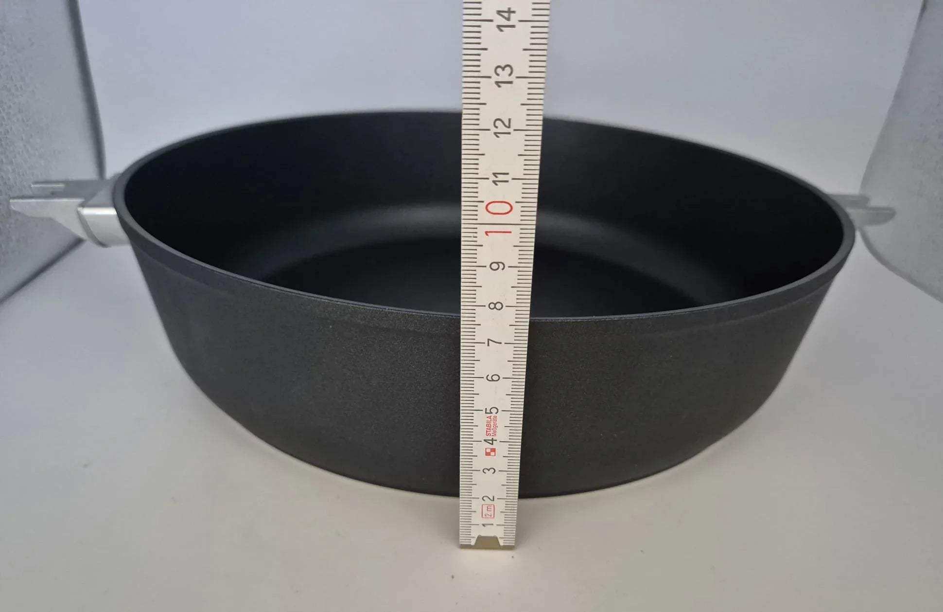 KRÜGER ALUGUSS-SERVIERPFANNE MIT GLASDECKEL – Ø 28 CM