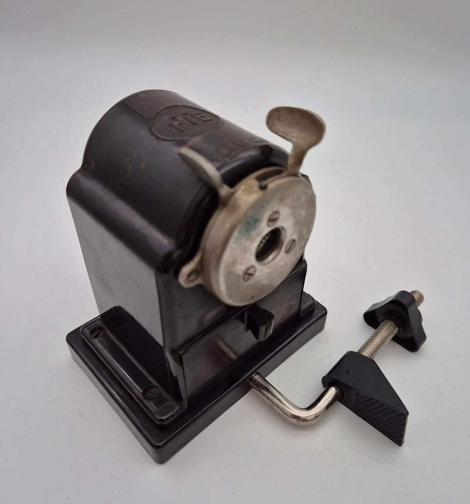 Vintage BSM FTE Modell 120 Bleistiftspitzer mit Tischhalterung