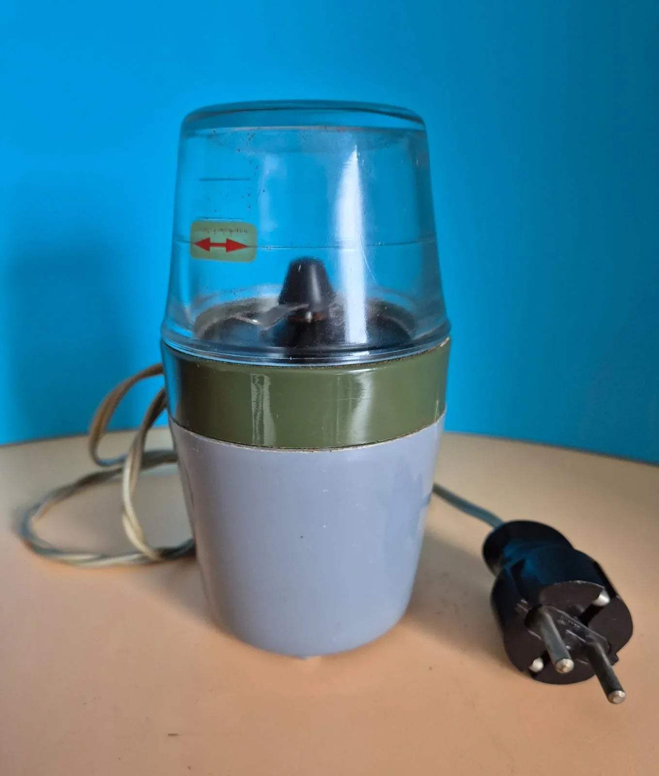 Elektrische Kaffeemühle „Pirouette“ Typ P3 – DDR, VEB Oberlind, 120 W