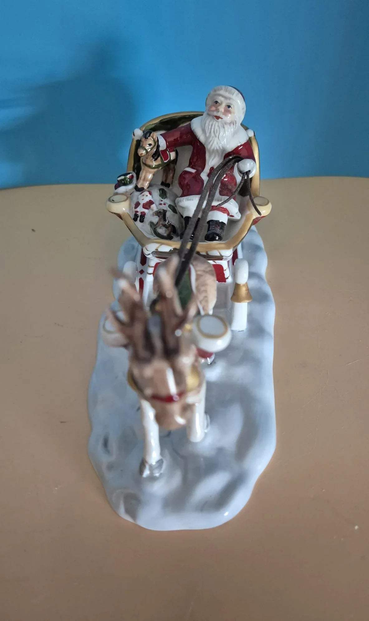 Villeroy & Boch Porzellanfigur „Schlitten mit Hirsch“ – Nostalgic Market