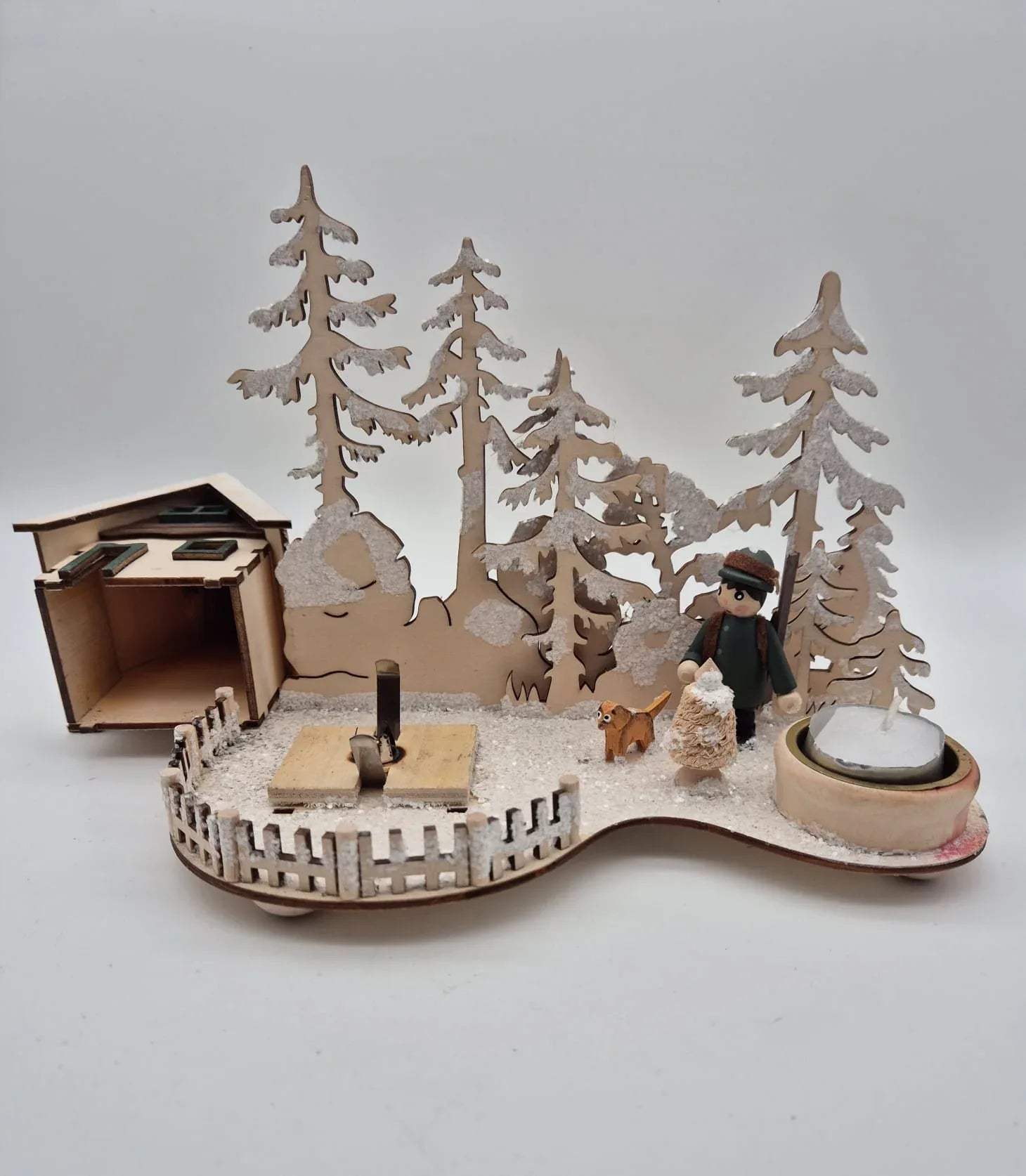Holz-Teelichthalter Winterlandschaft mit Räucherhäuschen – Amsel