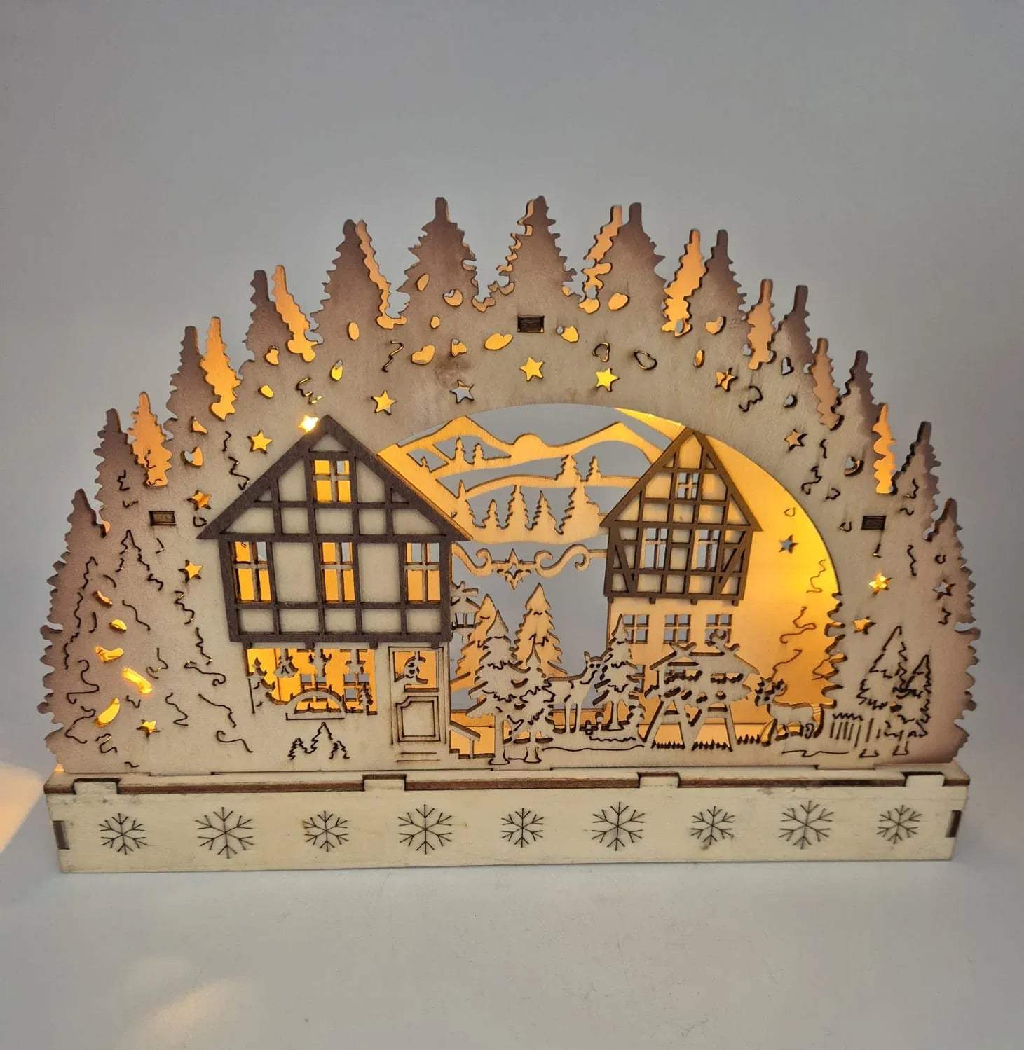 Sigro LED Schwibbogen Holz mit Wintermotiv