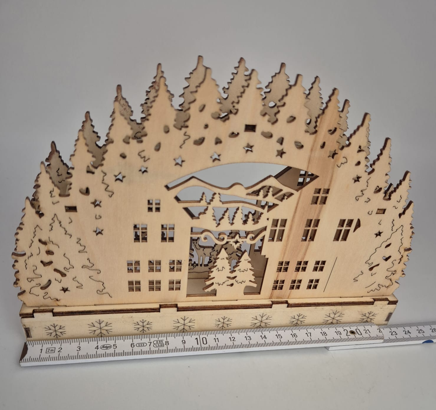 Sigro LED Schwibbogen Holz mit Wintermotiv