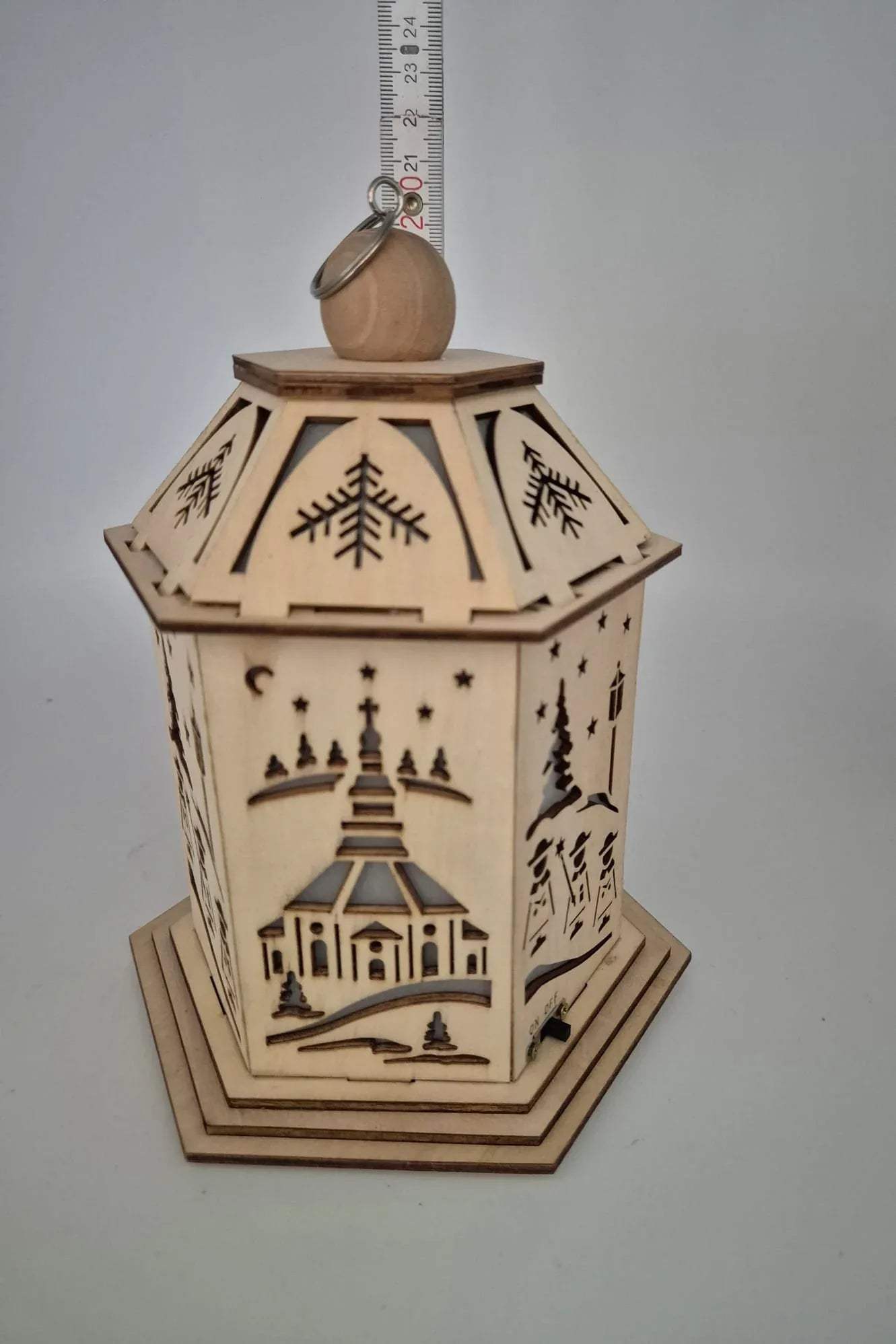 LED-Holzlaterne mit Doppel-Timer-Funktion