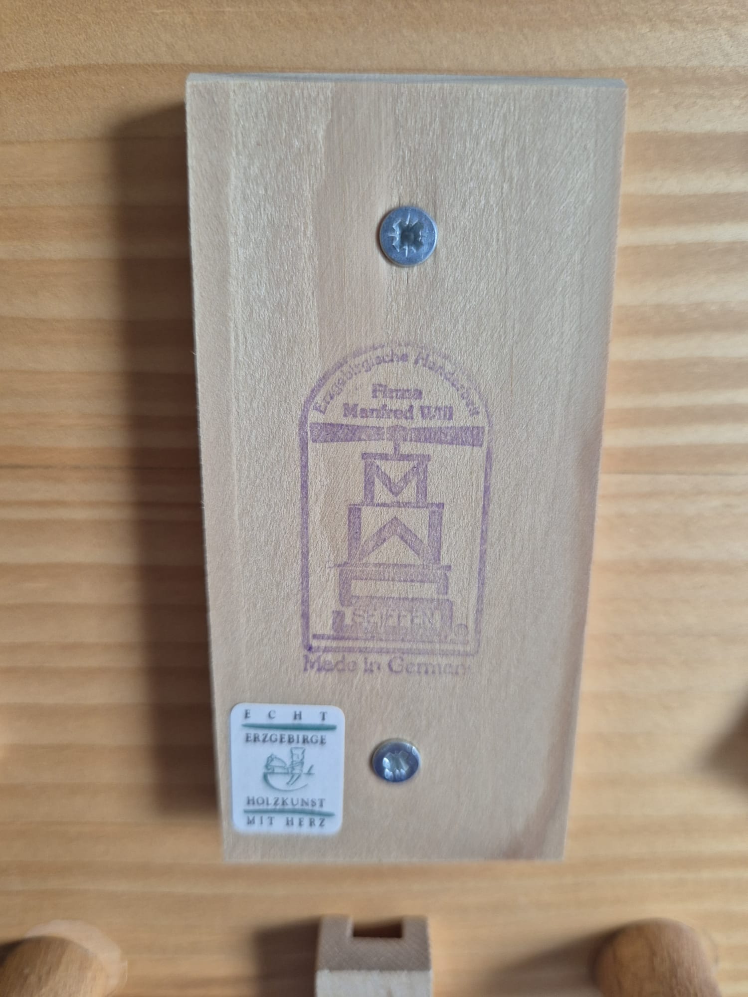 Erzgebirgische Weihnachts-Pyramide, zweistöckig – Dregeno Seiffen (Manfred Will)