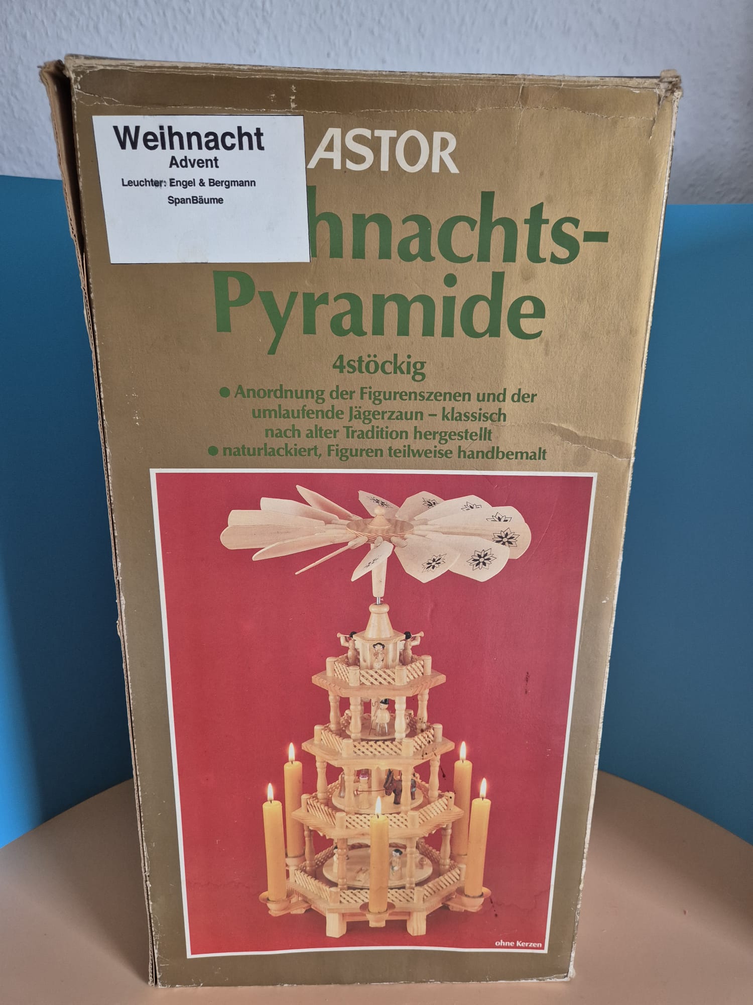 Astor Weihnachts-Pyramide – 4-stöckig