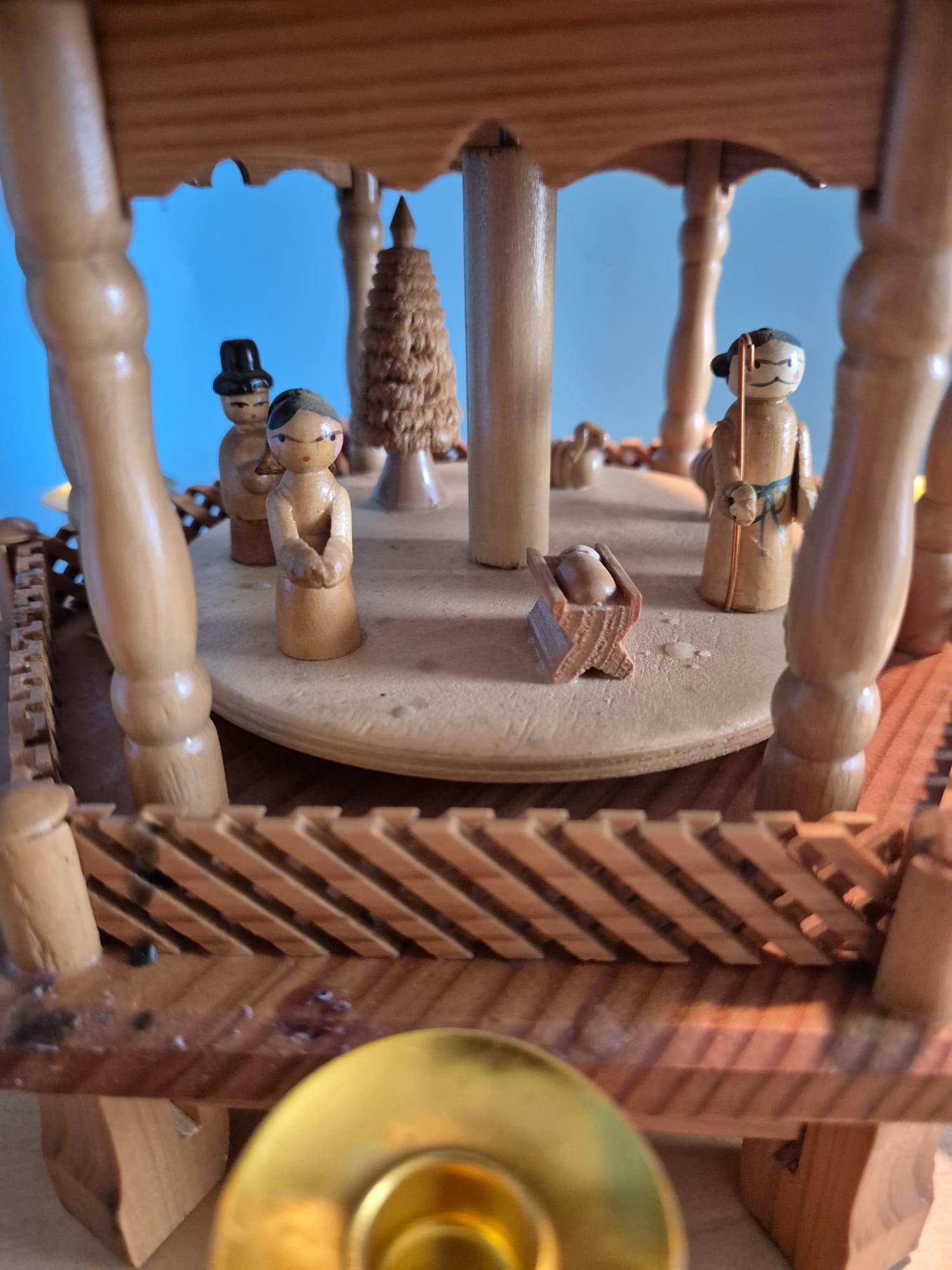 Astor Weihnachts-Pyramide – 4-stöckig