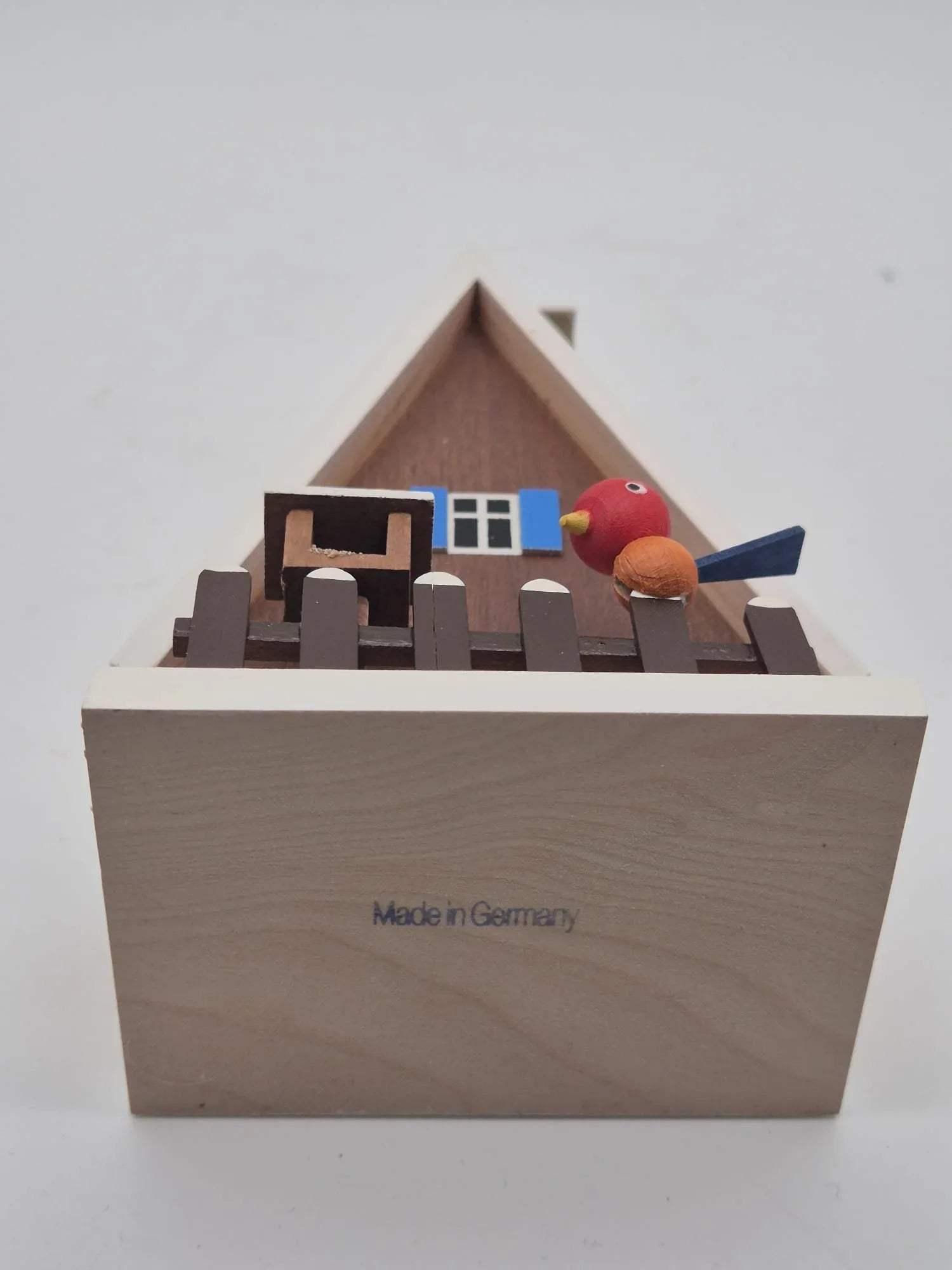 Räucherhaus mit Vogel – Made in Germany
