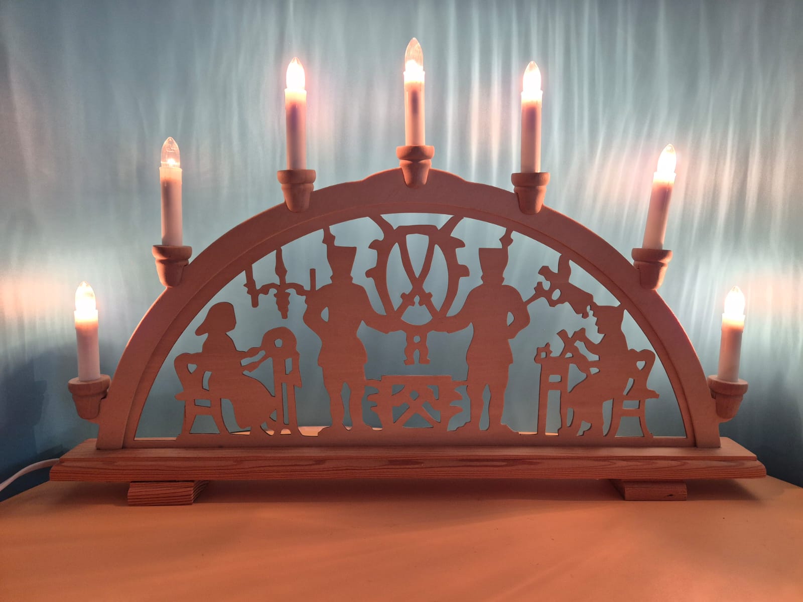 Großer Lichterbogen mit 7 Kerzen – Bergmannmotiv