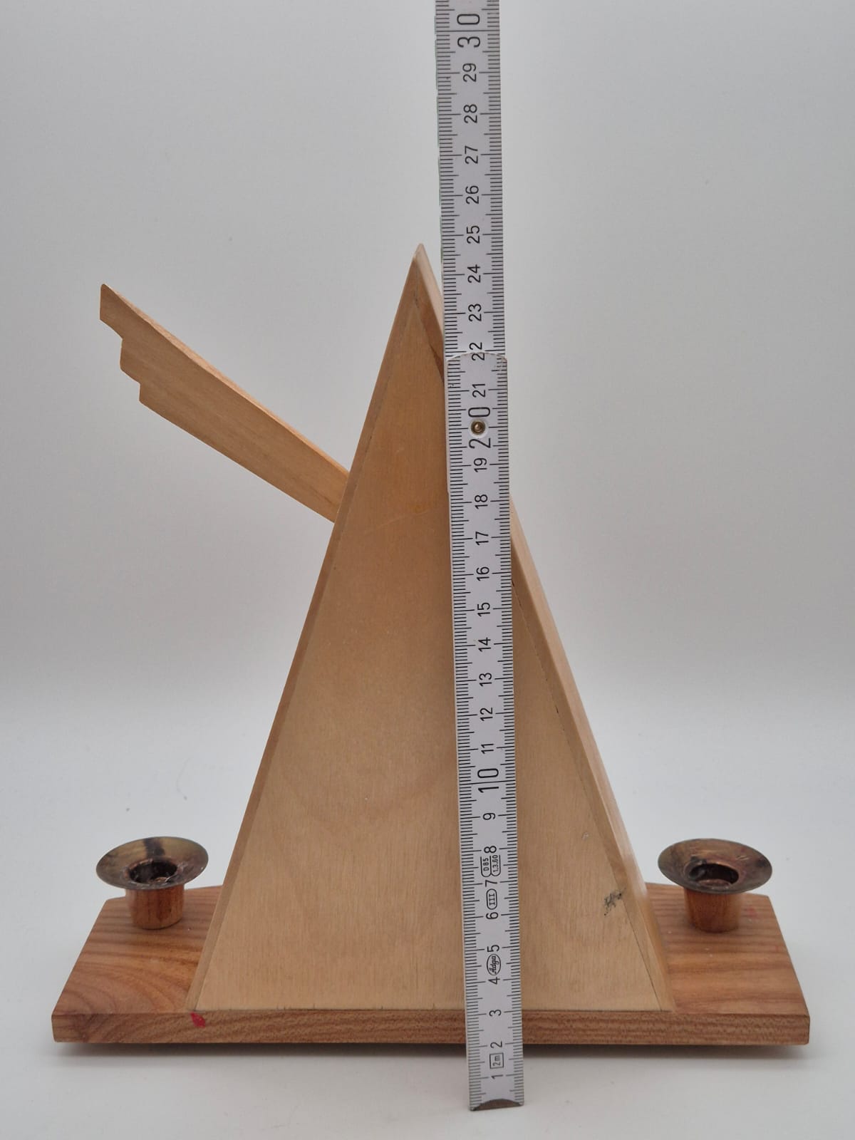 Erzgebirgische Krippe mit Kerzenhaltern – Expertic DDR