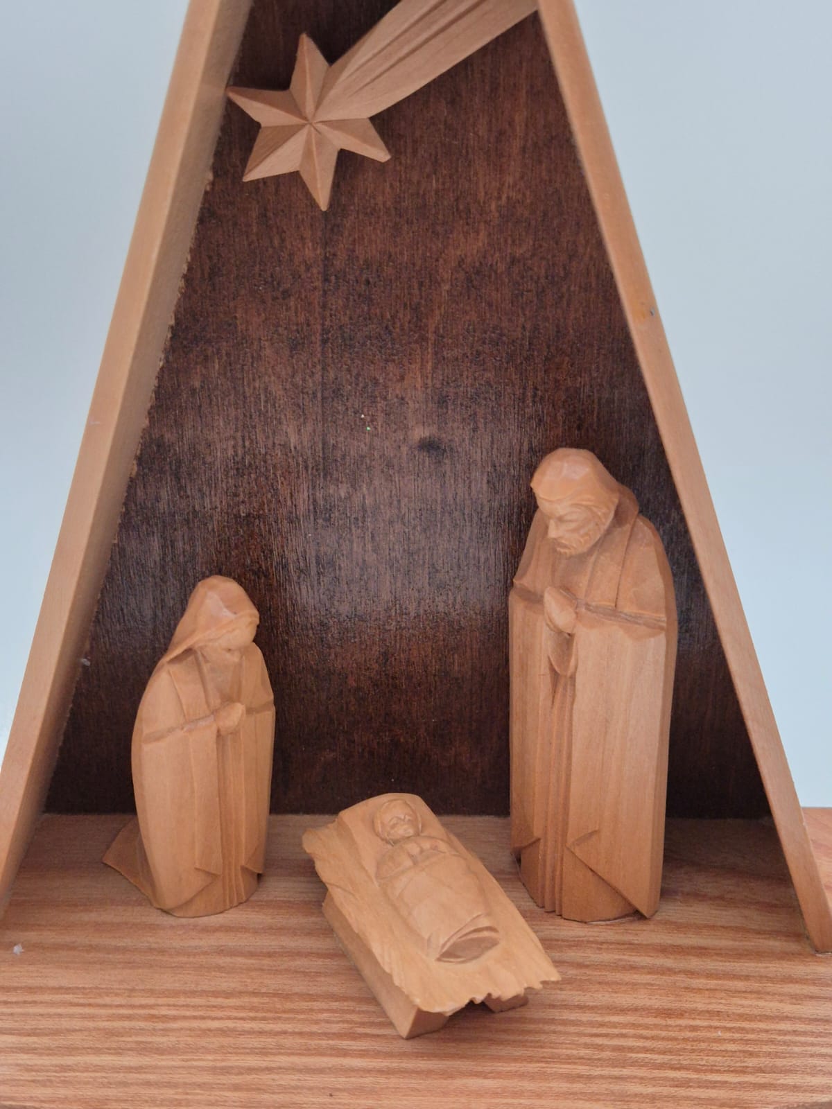 Erzgebirgische Krippe mit Kerzenhaltern – Expertic DDR