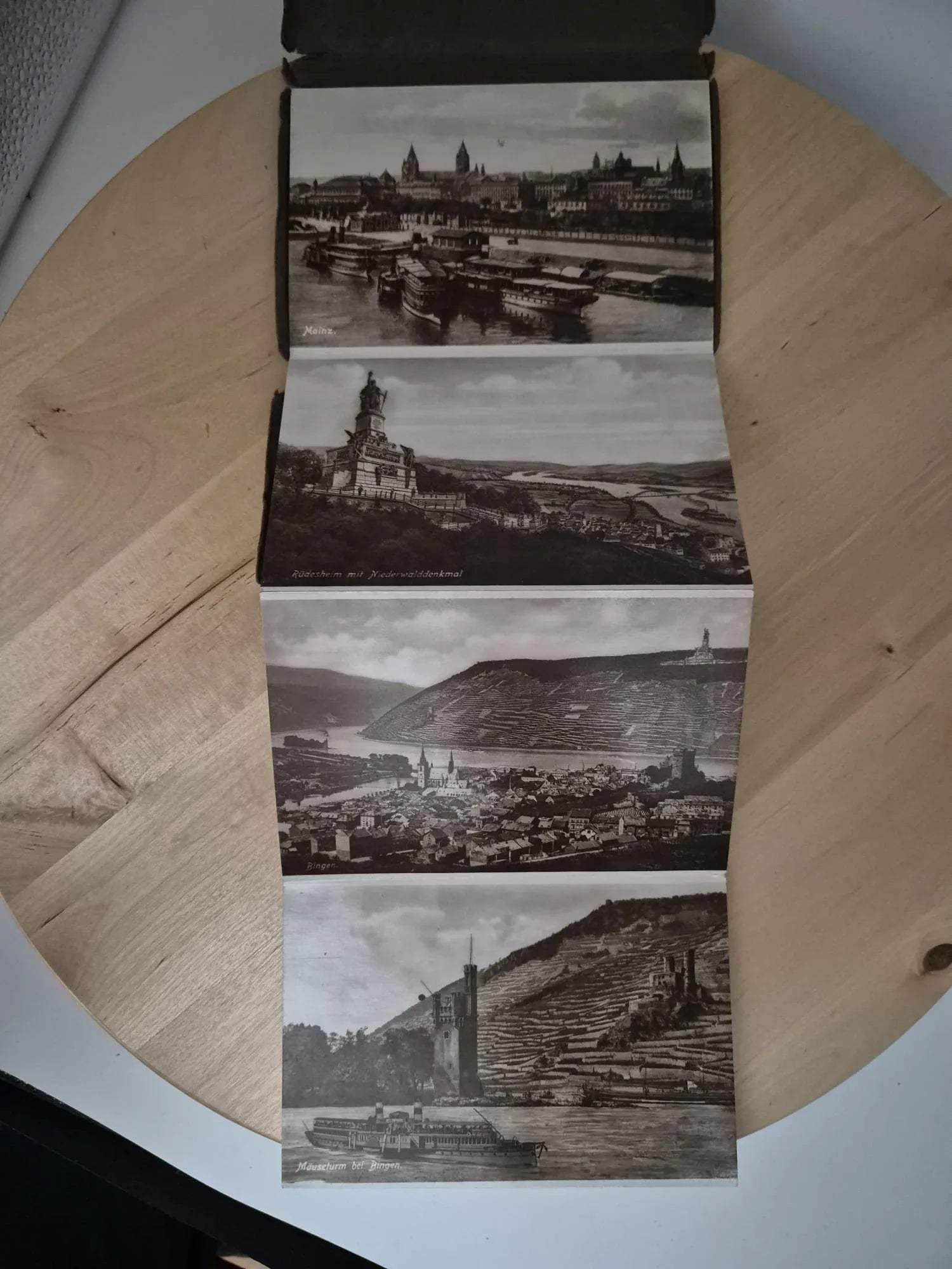 Postkartenalbum „Album vom Rhein“ – historische Ansichten
