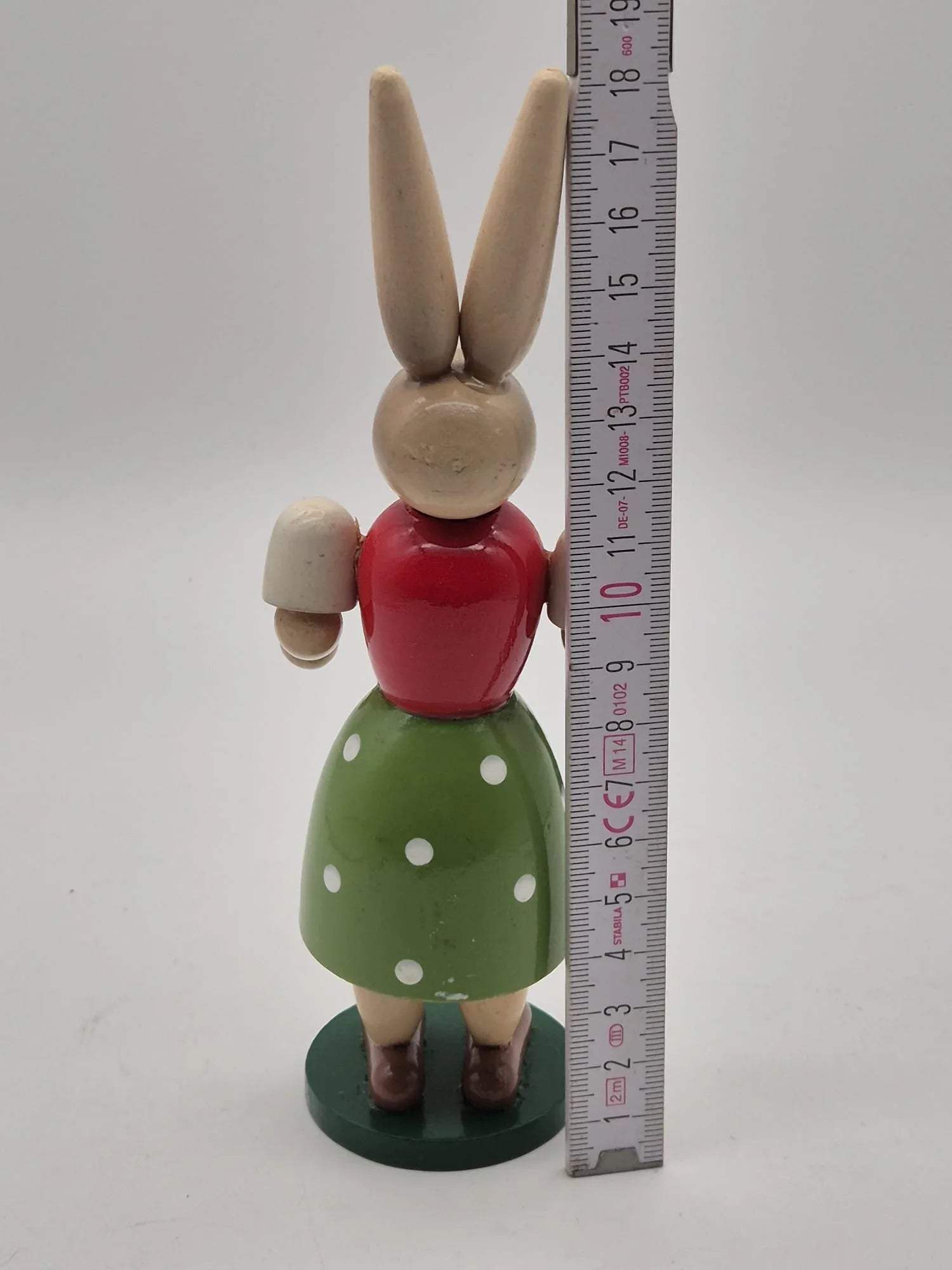 Holz Osterhase „Häsin mit Schirm“ – Figur mit Schirm, ca. 18 cm