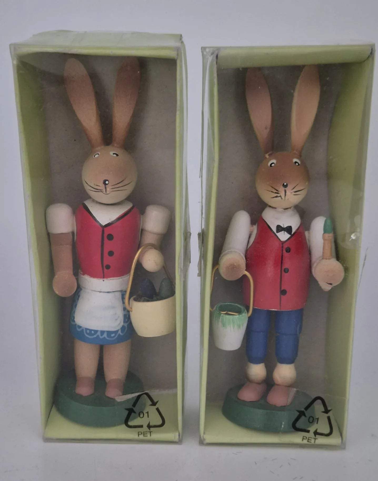 2 Osterhasen Figuren mit Eimer und Korb – Holz Osterdekoration