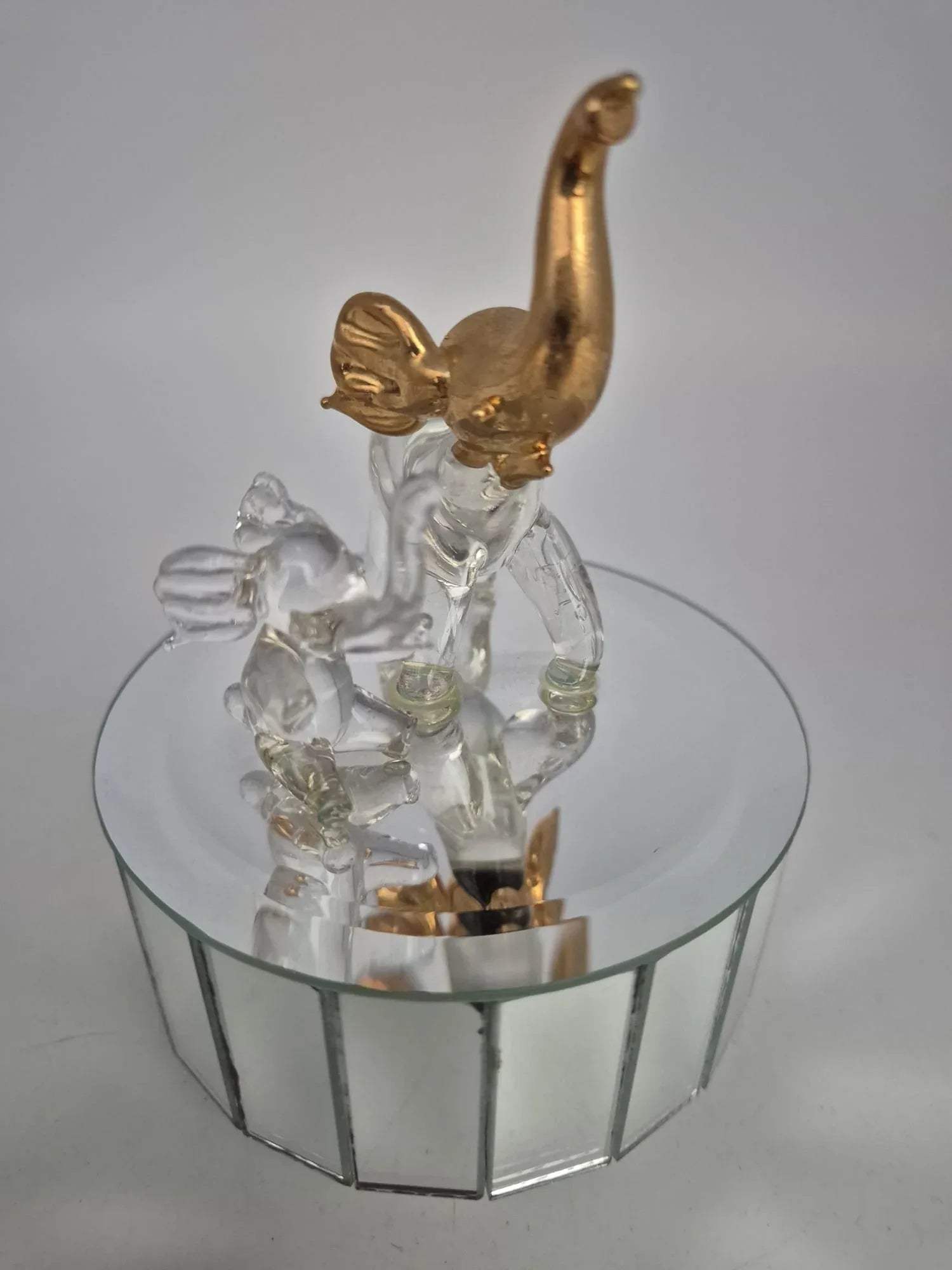 Spieluhr Glas Elefanten mit Spiegelpodest – goldfarben