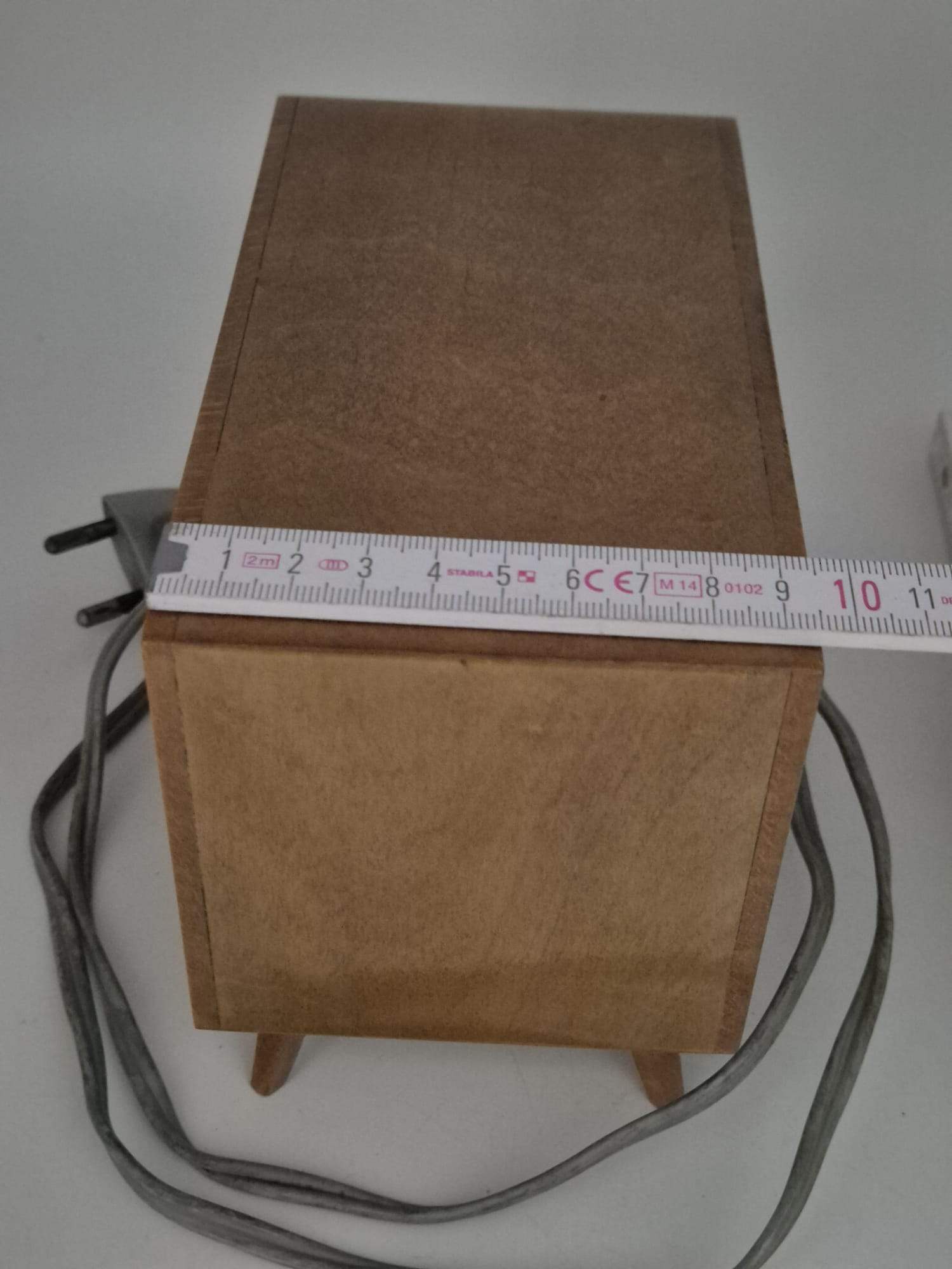 Vintage Musiktruhe / Spieluhr im TV-Design Holz