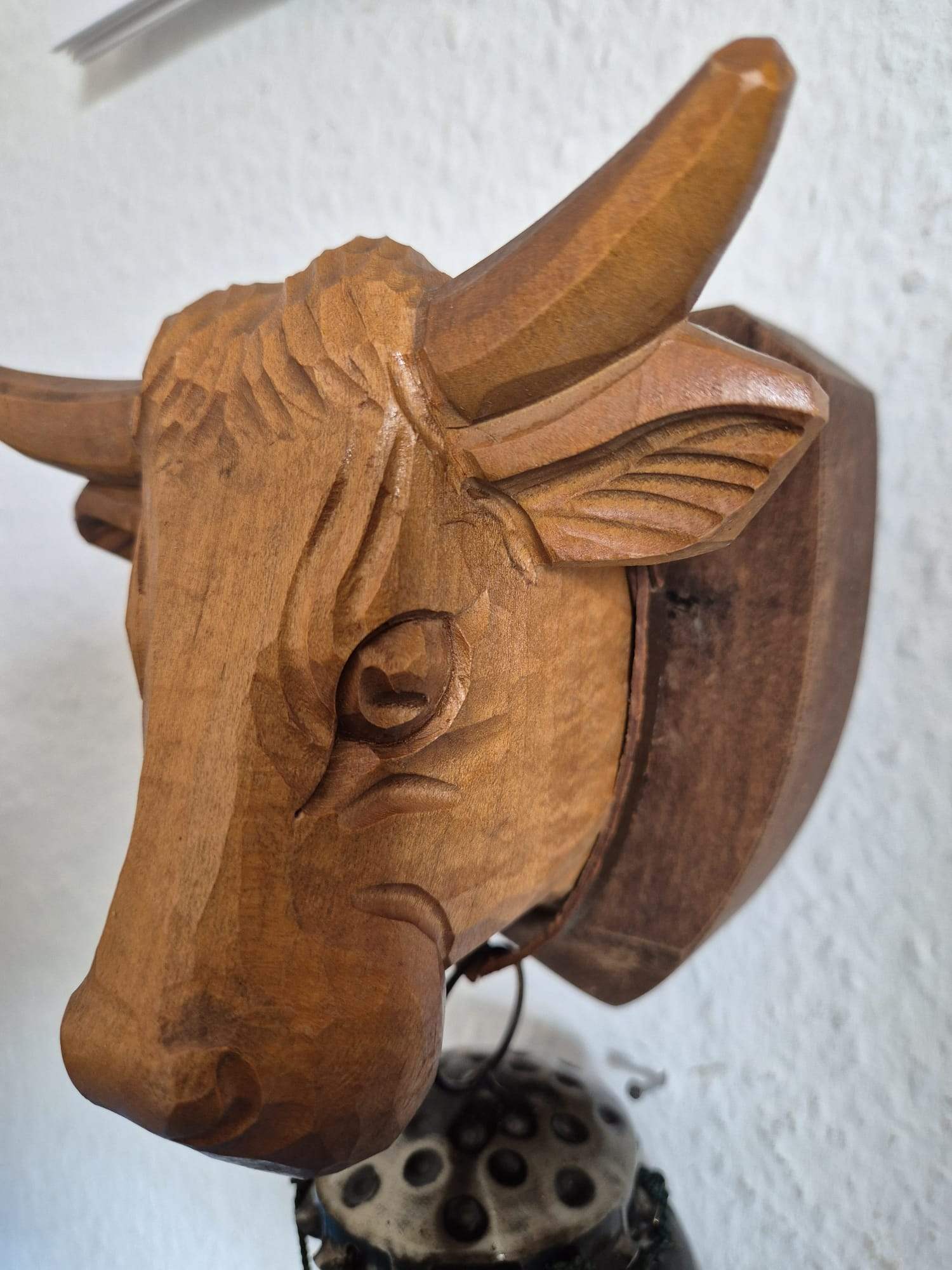 Holz Wandglocke Stierkopf/ Bullenkopf mit Metallglocken