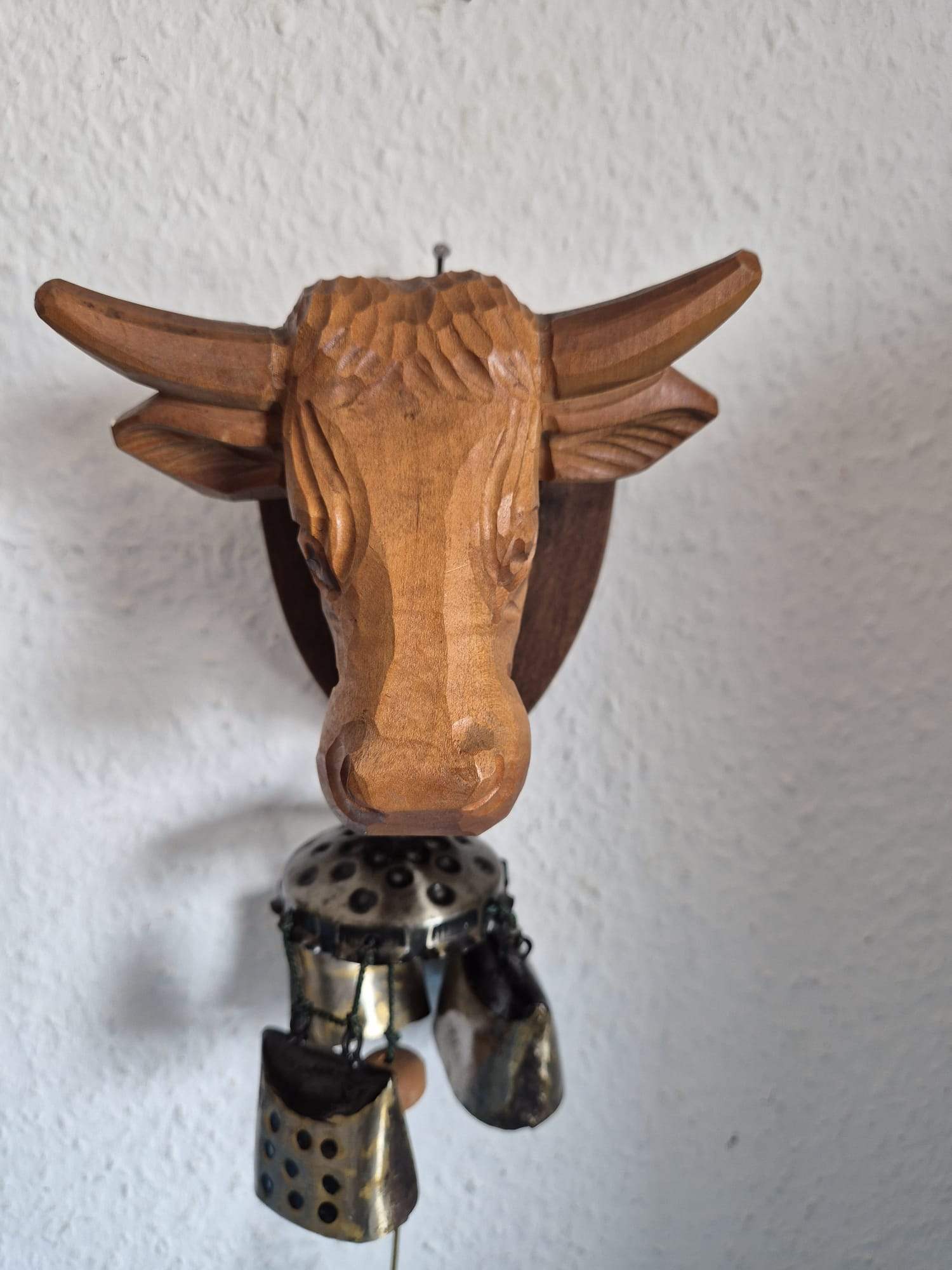 Holz Wandglocke Stierkopf/ Bullenkopf mit Metallglocken