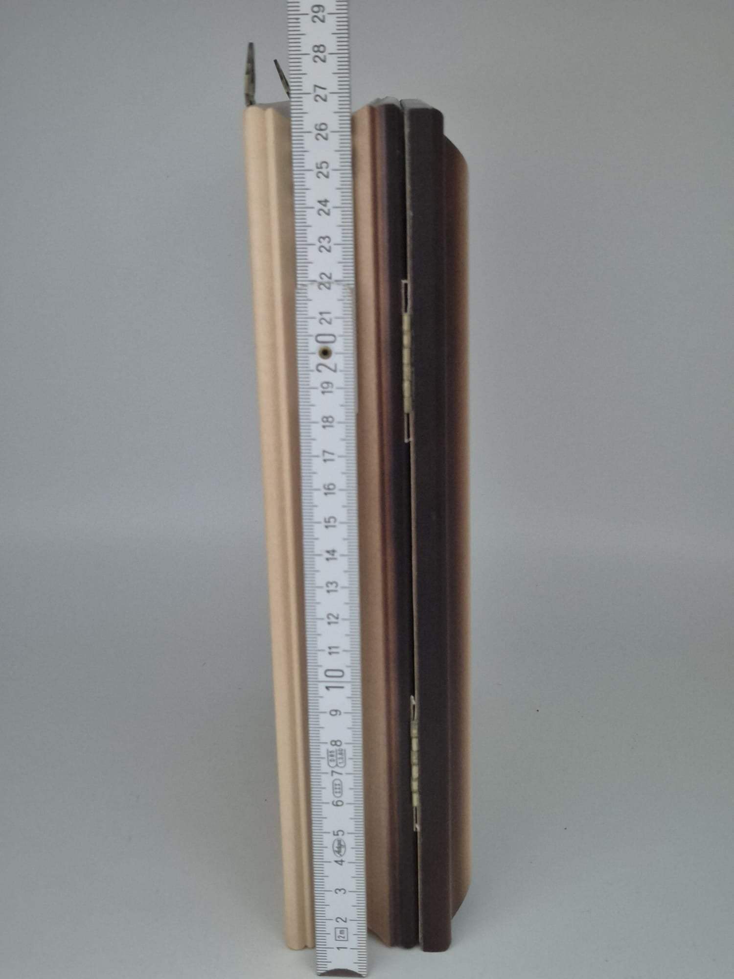 Schlüsselkasten mit Schokoladenmädchen Motiv – Holzrahmen