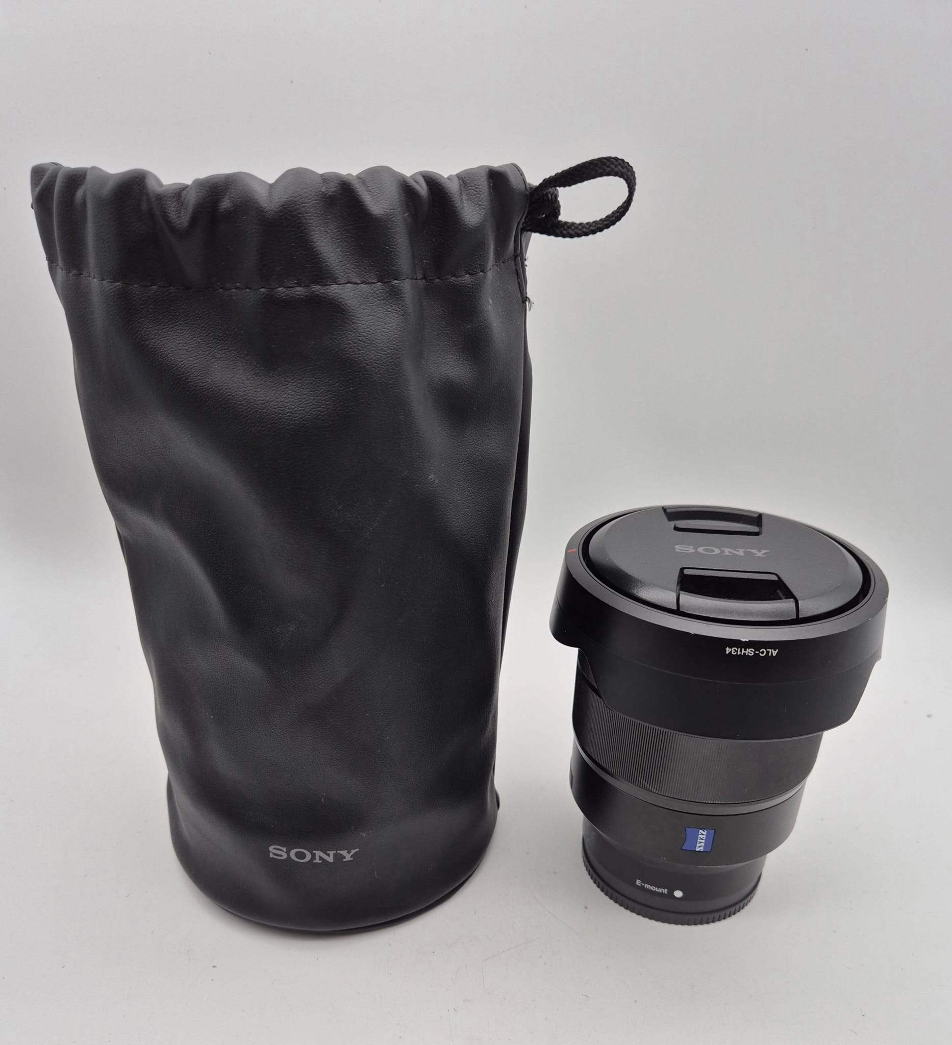 Sony Zeiss Vario-Tessar T FE 16–35mm F4 ZA OSS (SEL1635Z)